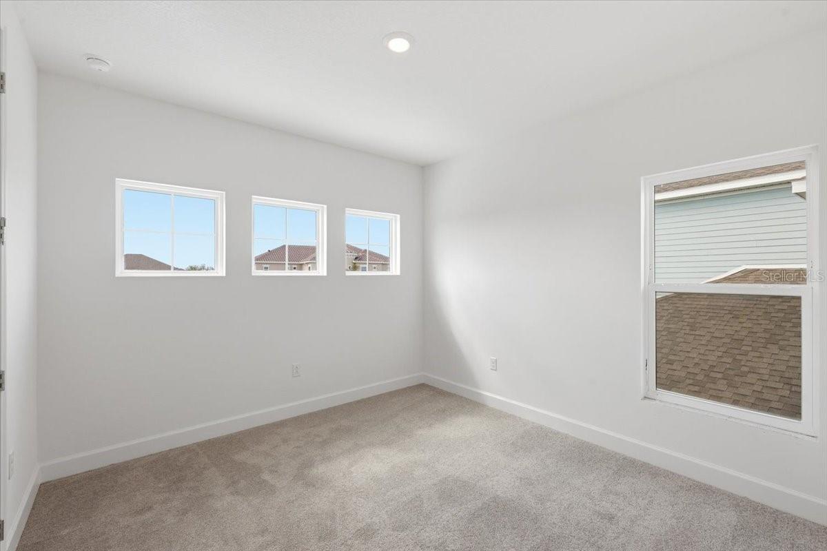 MARISOL POINTE - Residential