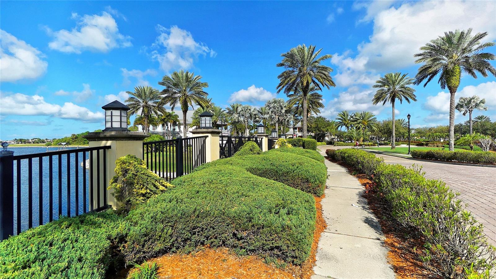 MARISOL POINTE - Residential