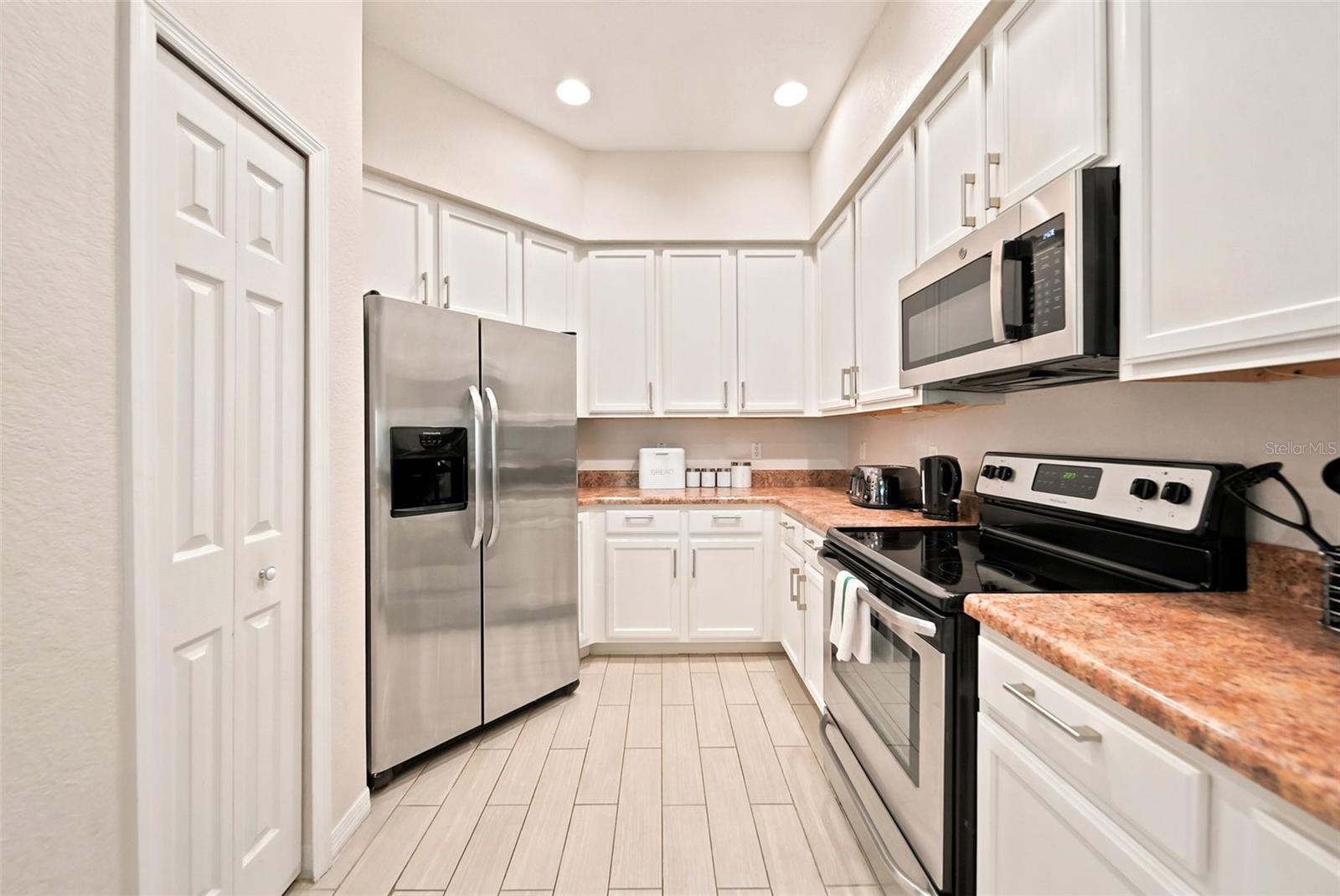 CARIBE COVE CONDO PH 2 - Residential