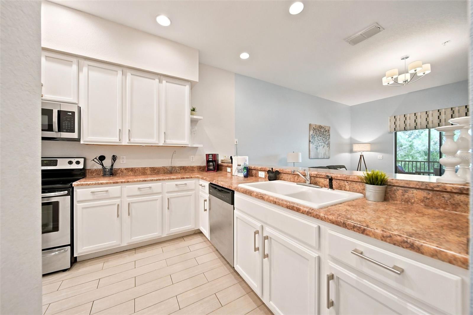 CARIBE COVE CONDO PH 2 - Residential