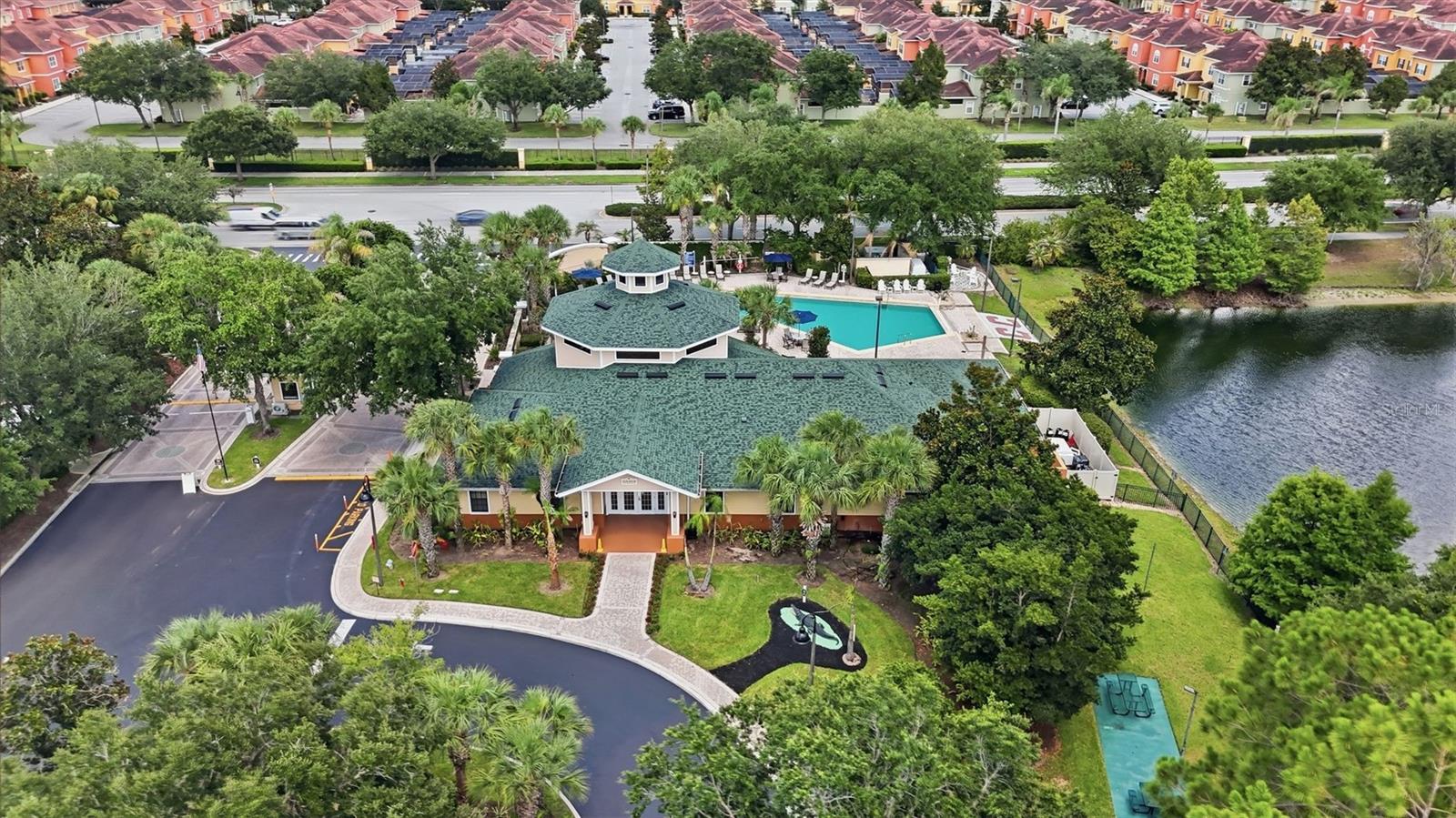 CARIBE COVE CONDO PH 2 - Residential