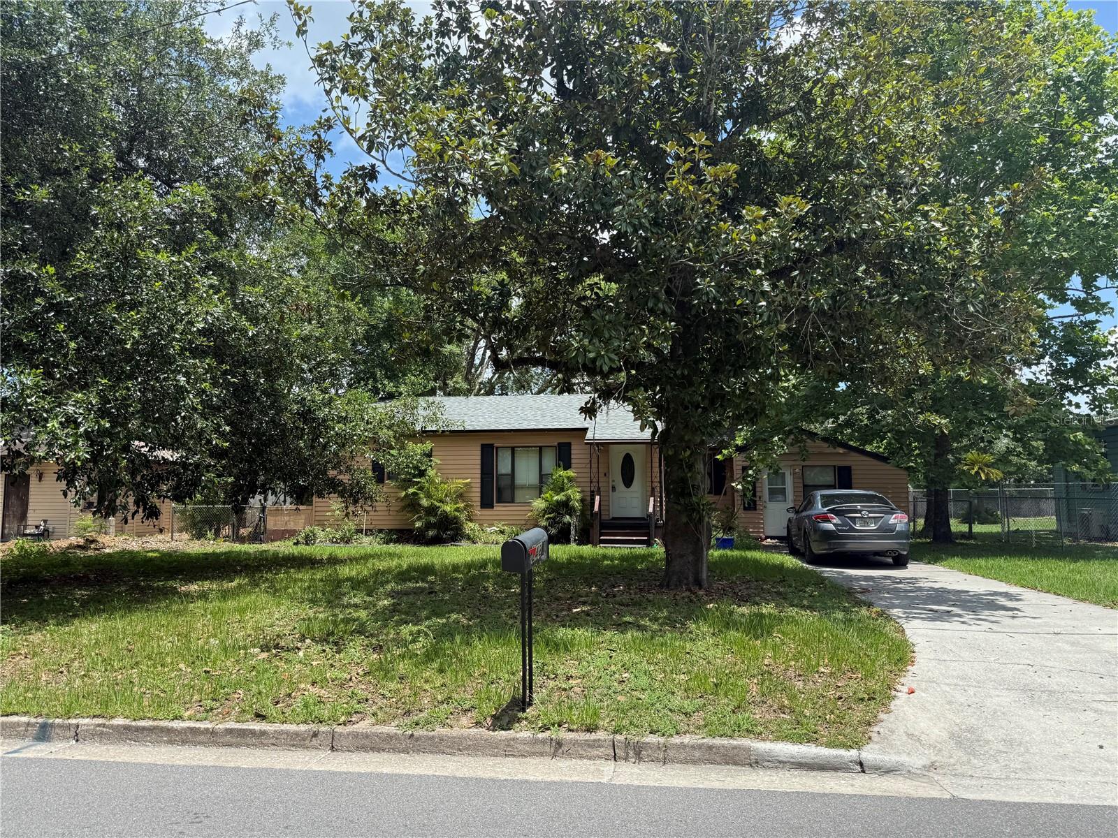 FRANKLIN TERRACE - Residential