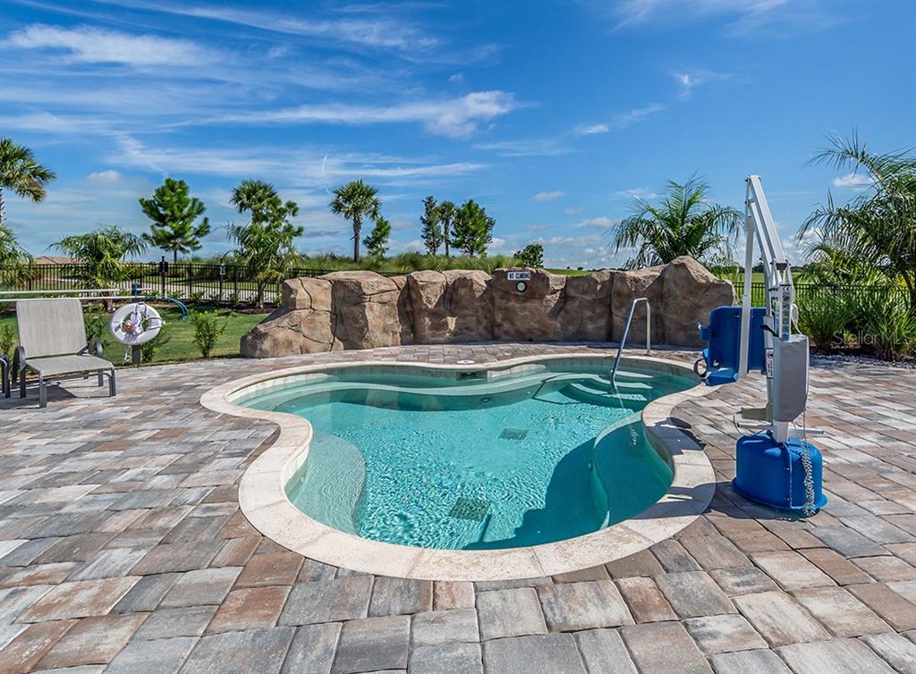 VERANDA IL/LAKEWOOD NATIONAL A - Residential Lease