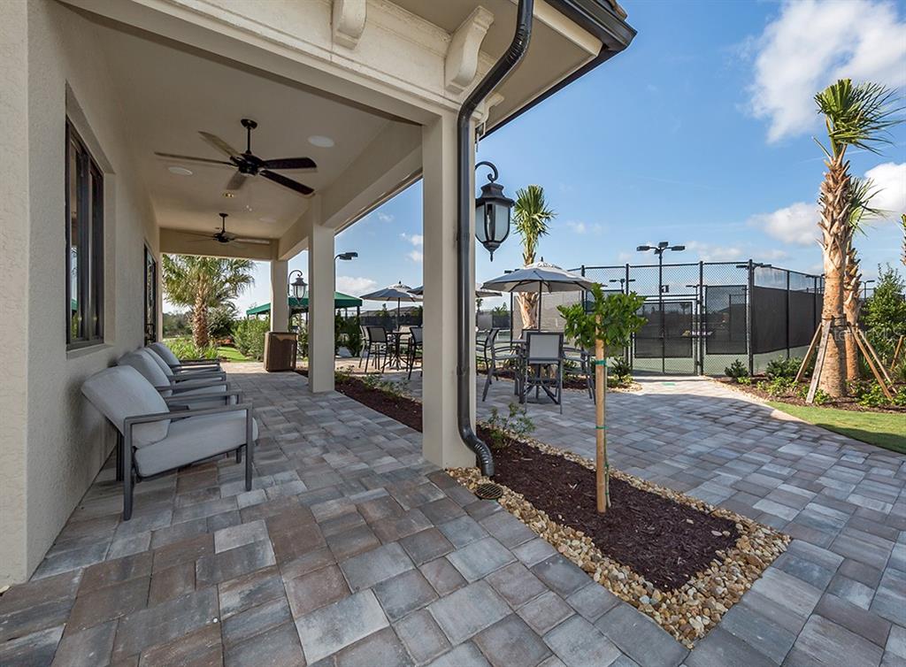 VERANDA IL/LAKEWOOD NATIONAL A - Residential Lease