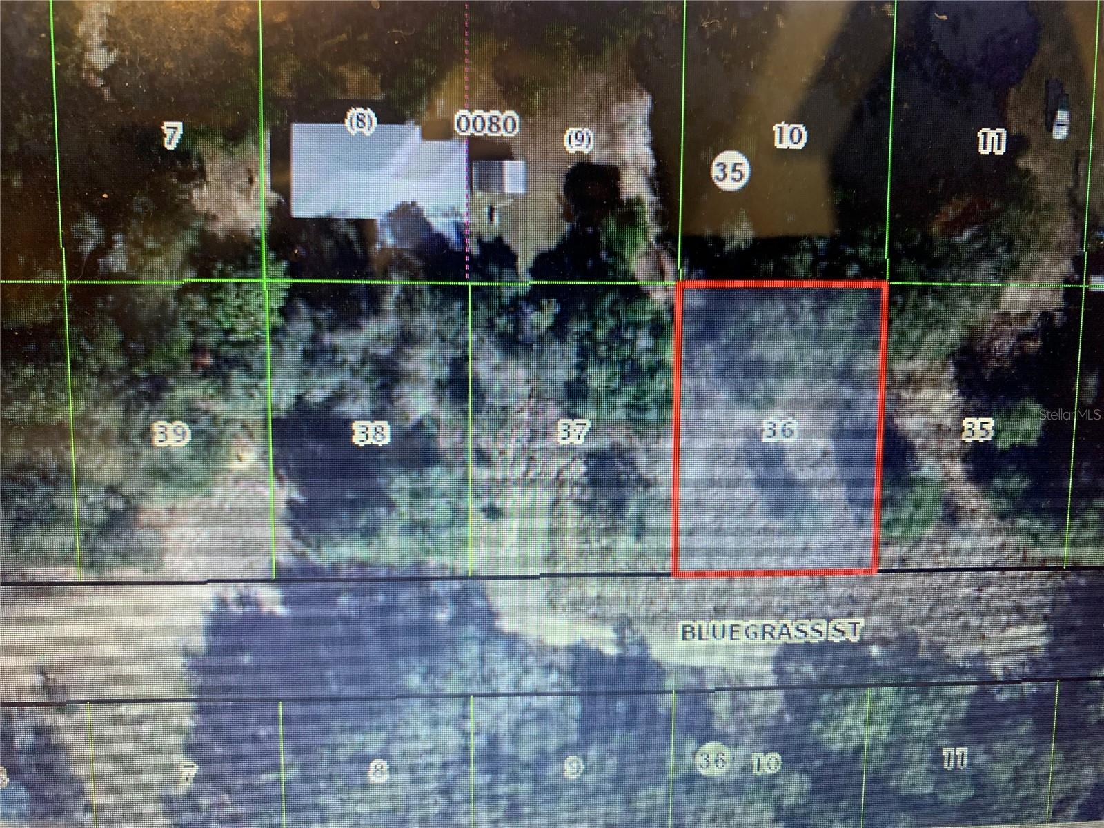 Nice 0.23AC building lot in Inverness Acres,Unit 2. Adjoining lot #37 (0.23ac) is also available.Zoned Residential.Area of new Construction. Convenient Location, close to Shopping, Dining and Medical Facilities.Easy drive to Gulf of Mexico./Crystal River. 45 min drive to Ocala, 1,5H drive to Orlando and Tampa. Build your dream home .