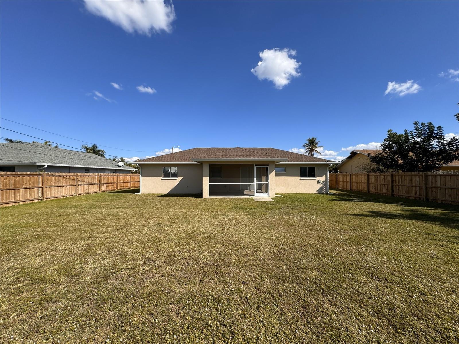 CAPE CORAL - Residential