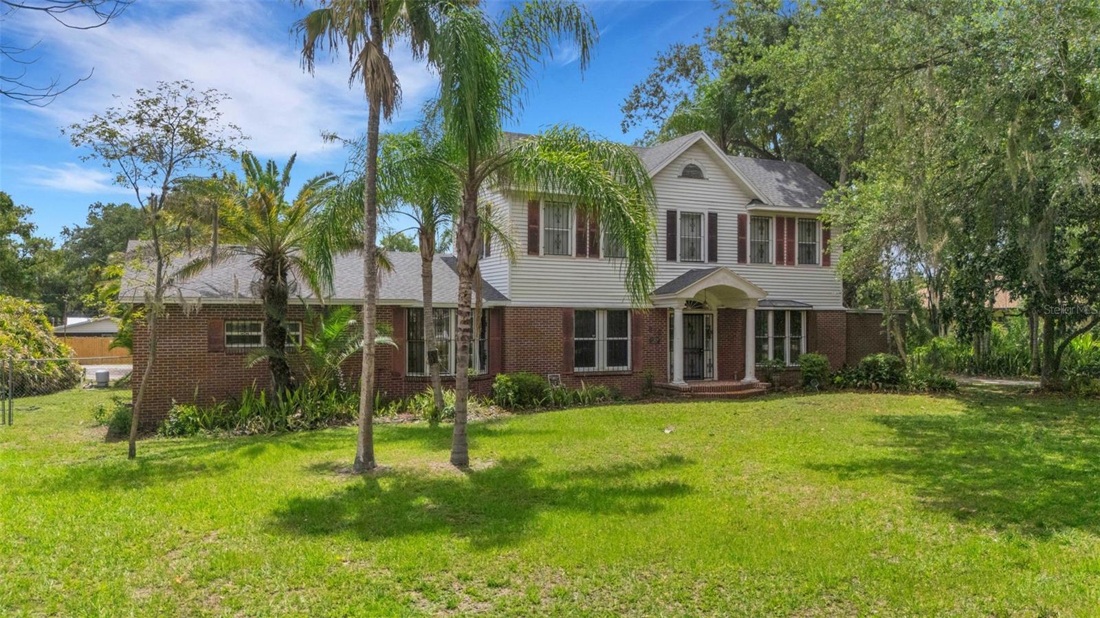HOOKERS ADD - Residential