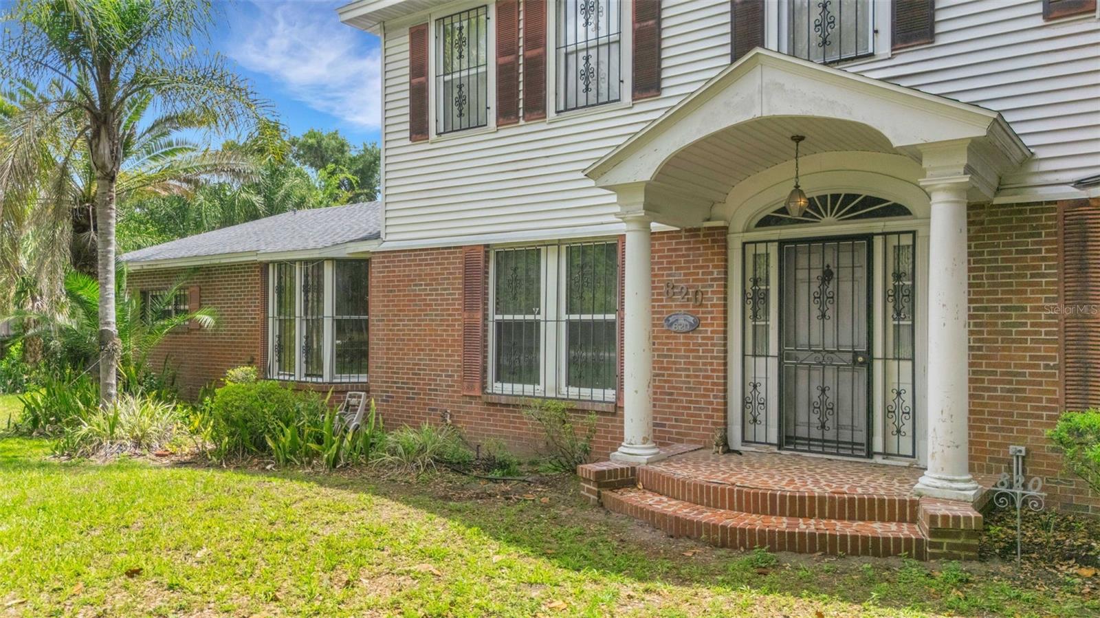 HOOKERS ADD - Residential