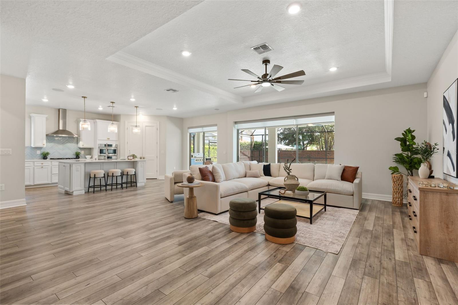PHILLIPS GROVE - Residential