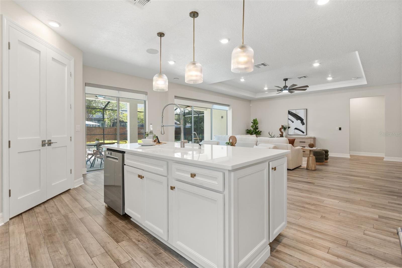 PHILLIPS GROVE - Residential