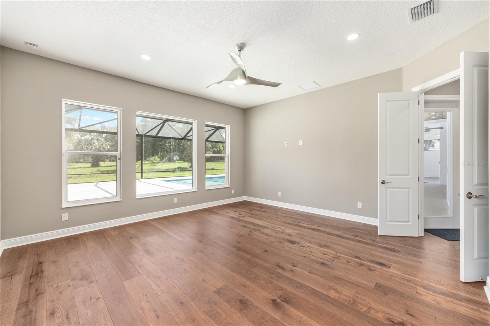 TURNING HAWK RANCH - Residential