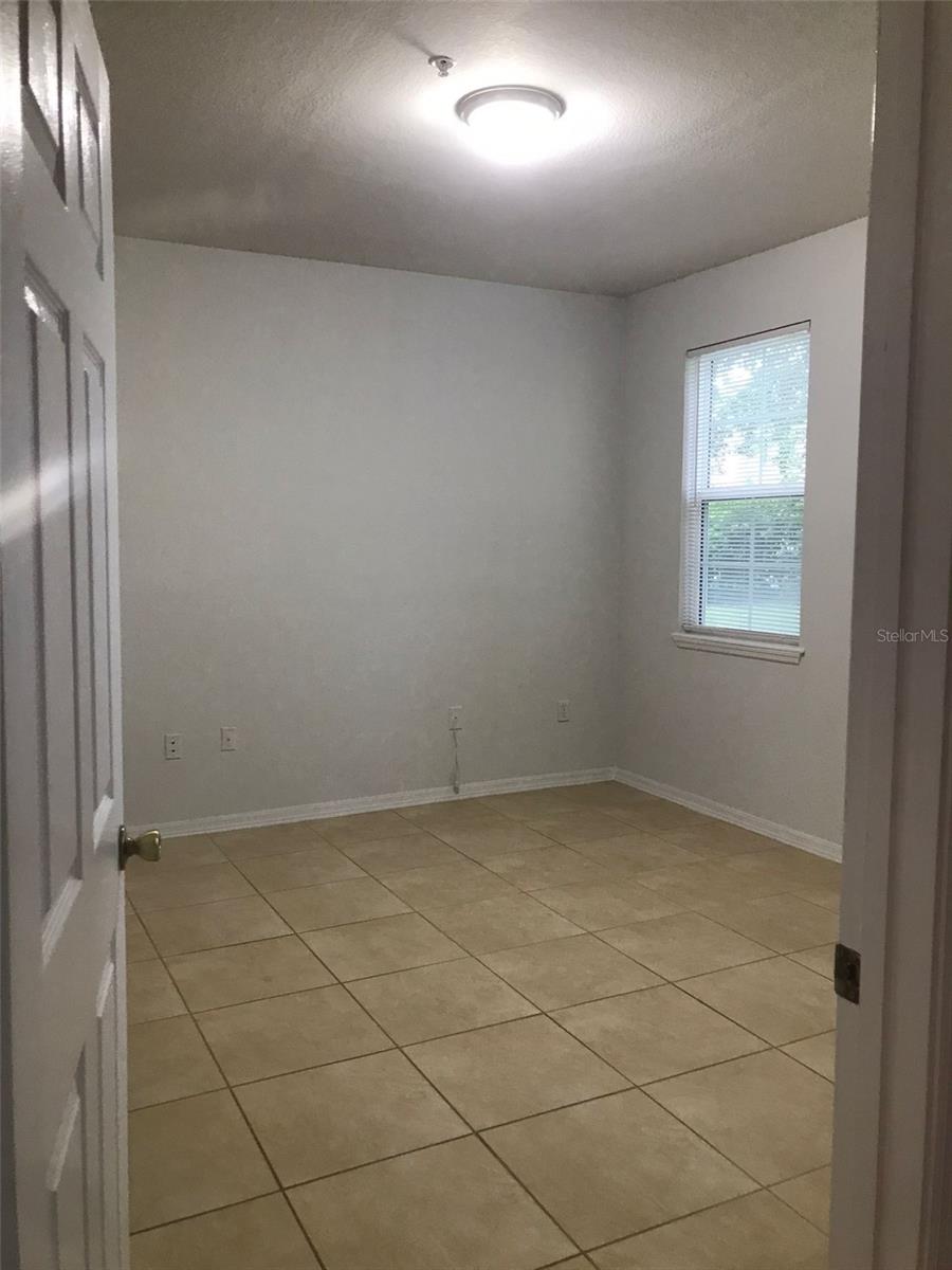HAMPTONS/METROWEST - Residential Lease