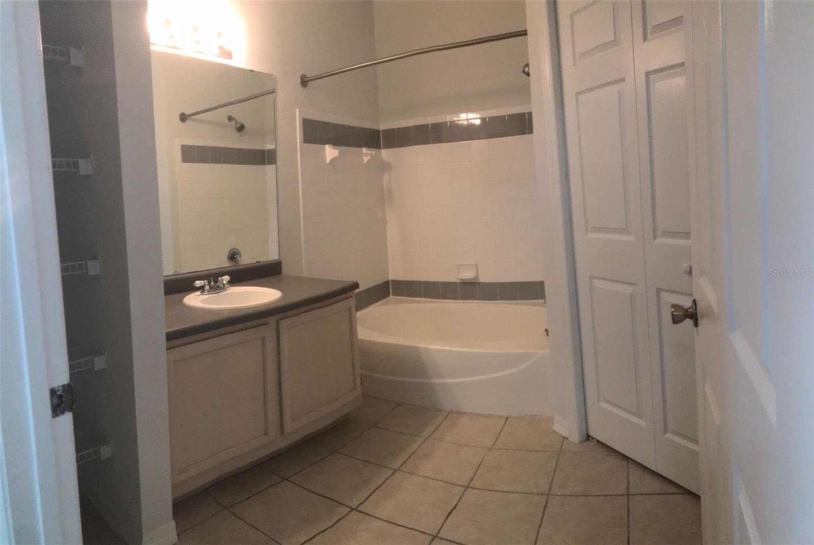HAMPTONS/METROWEST - Residential Lease