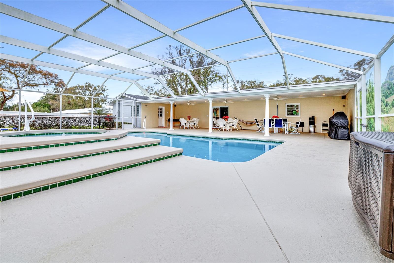 MCCLELLAND ACRES #21 - Residential