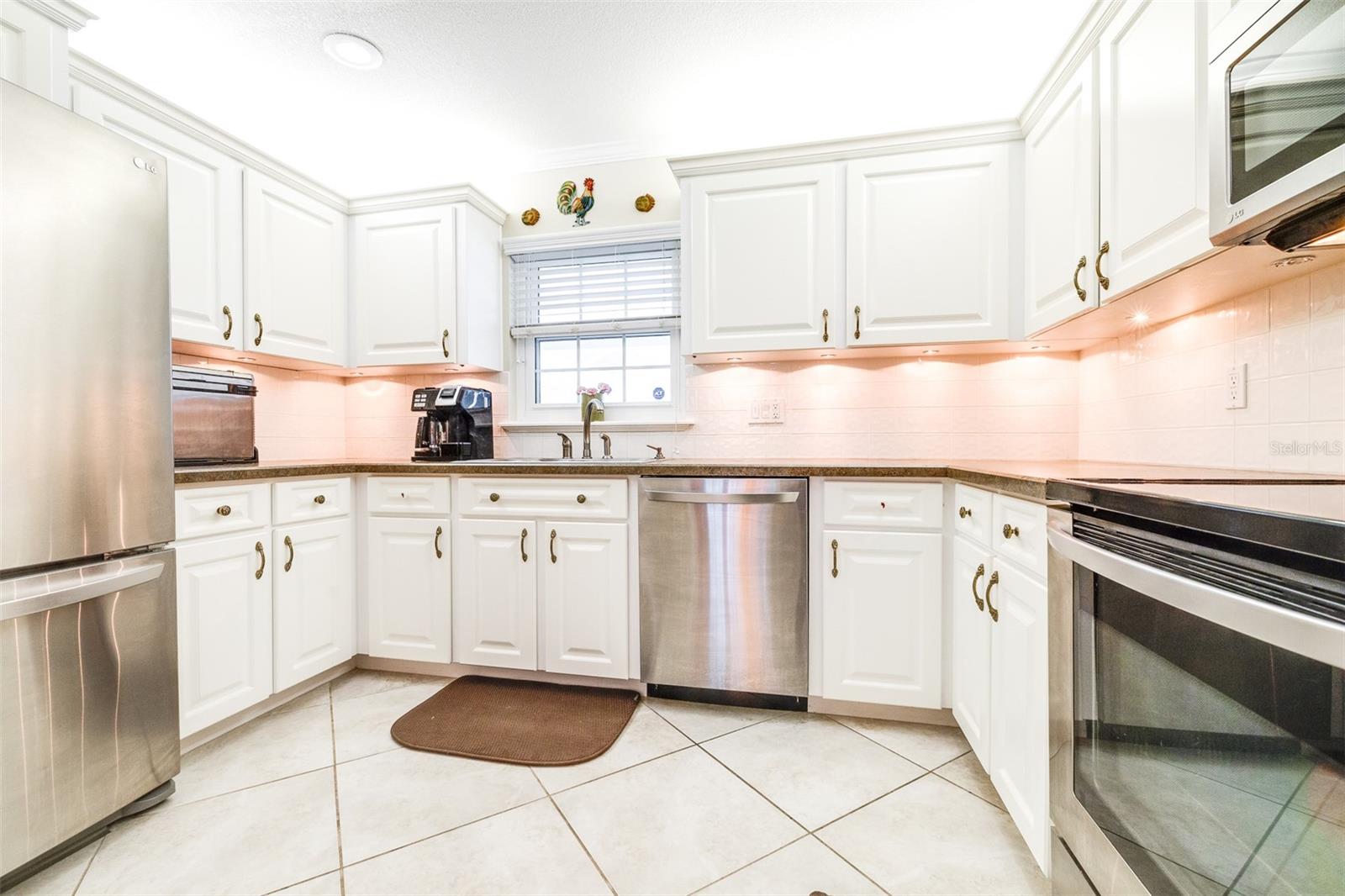 MCCLELLAND ACRES #21 - Residential