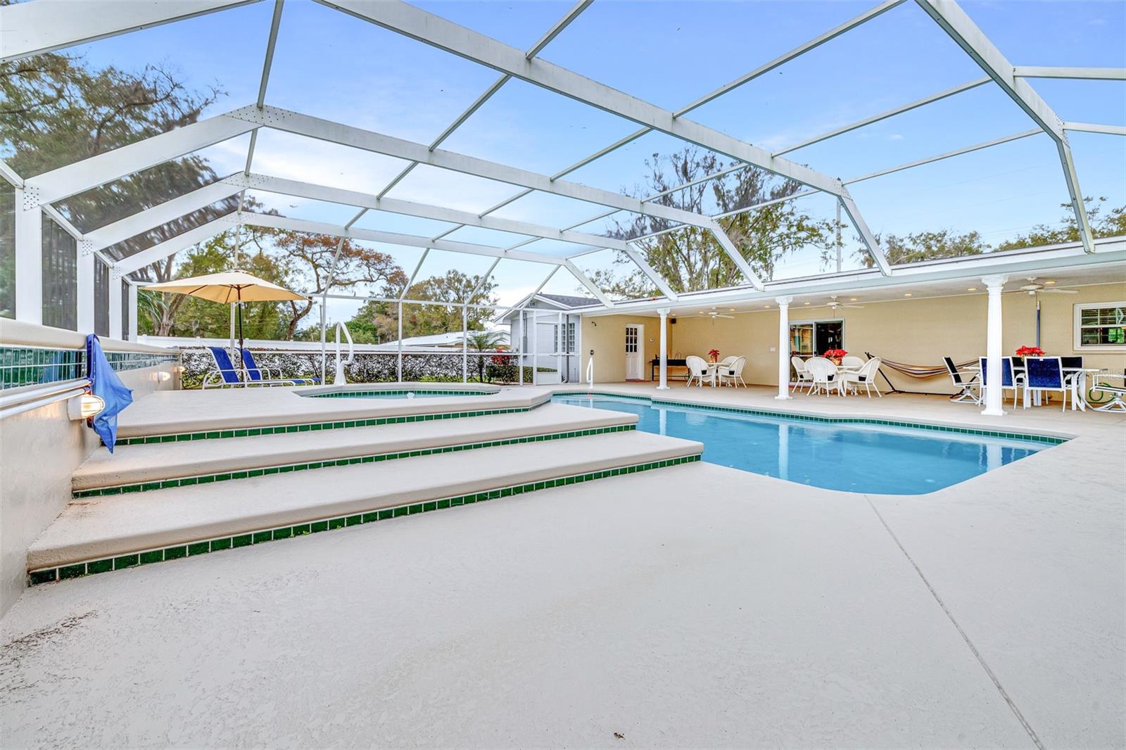 MCCLELLAND ACRES #21 - Residential
