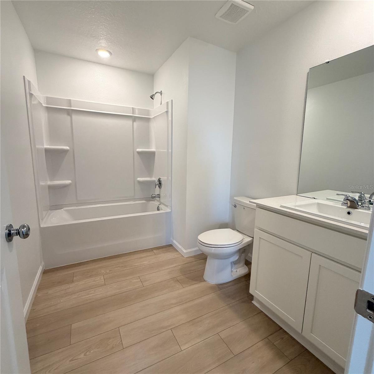 WESTVIEW 45S GC - Residential Lease