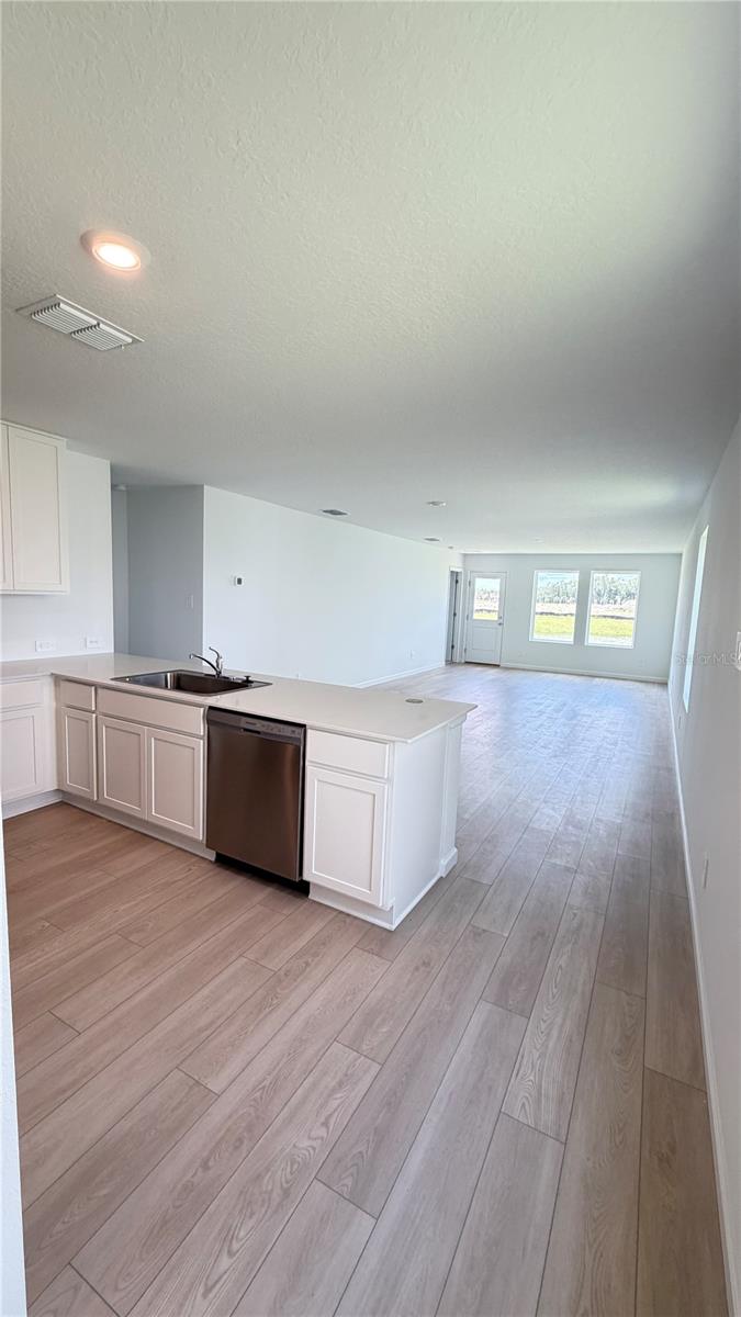 WESTVIEW 45S GC - Residential Lease