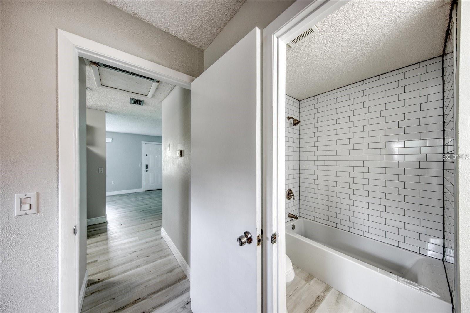 TERRACE GARDENS - Residential Lease