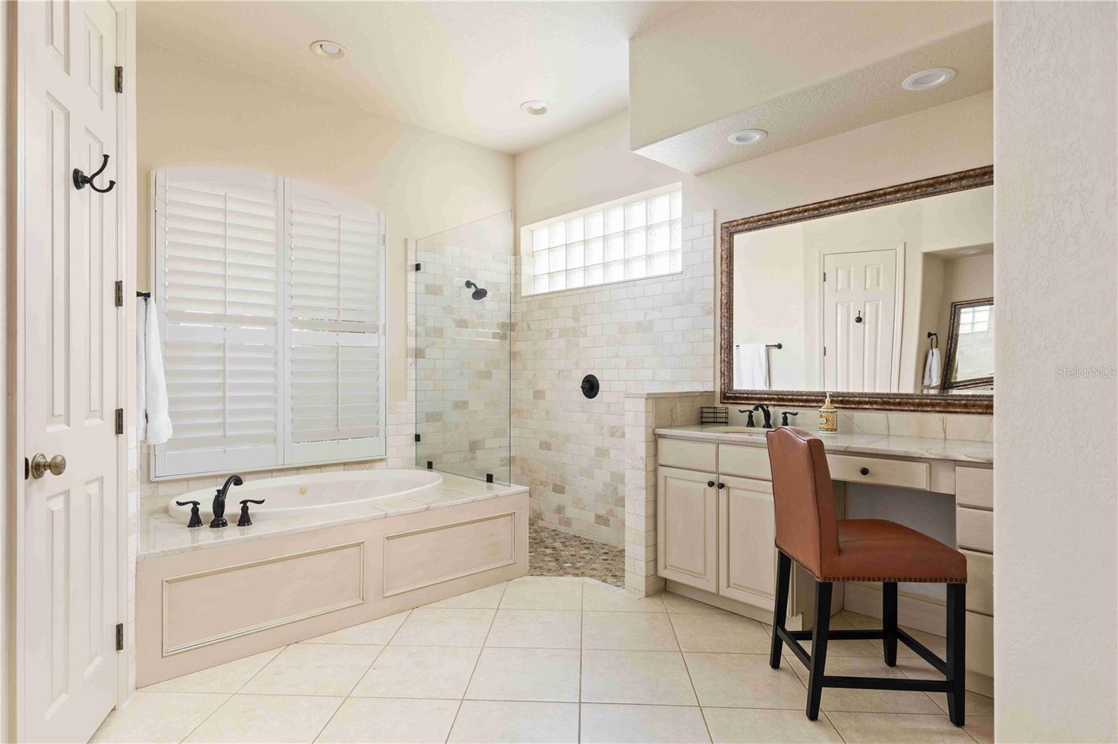 WATERLEFE GOLF & RIVER CLUB - Residential
