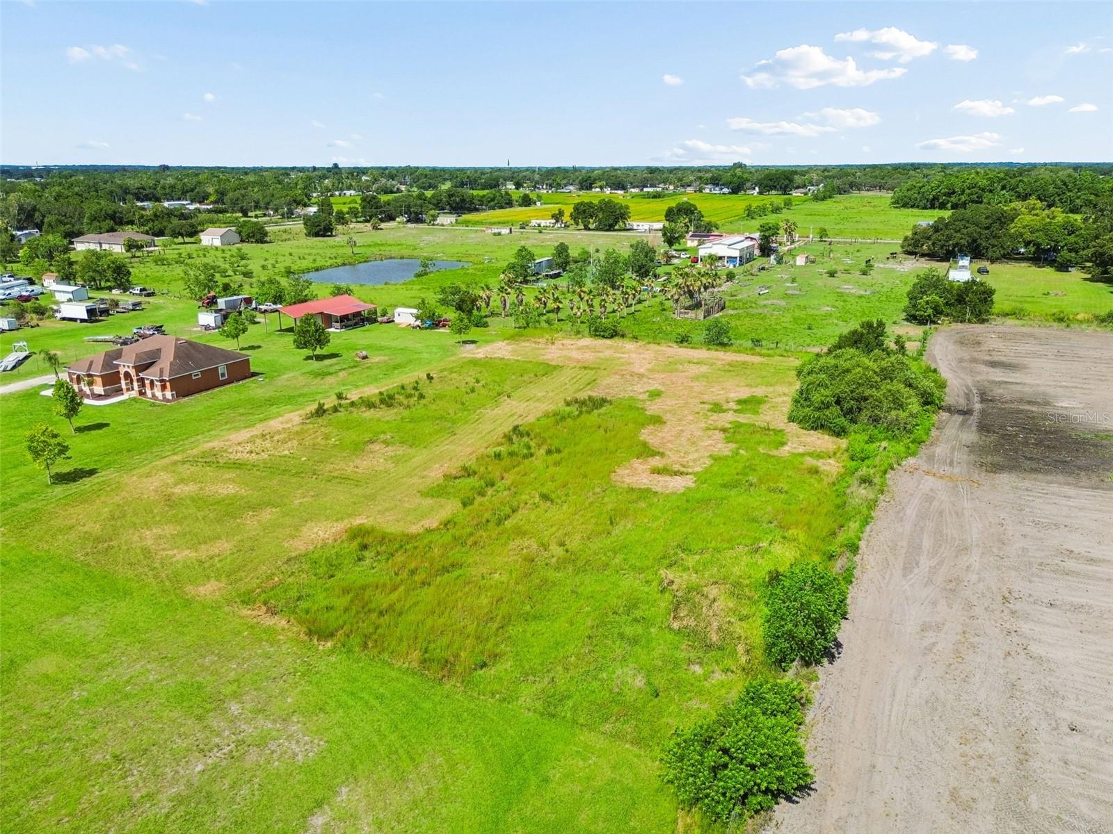 PARKE ESTATES - Land