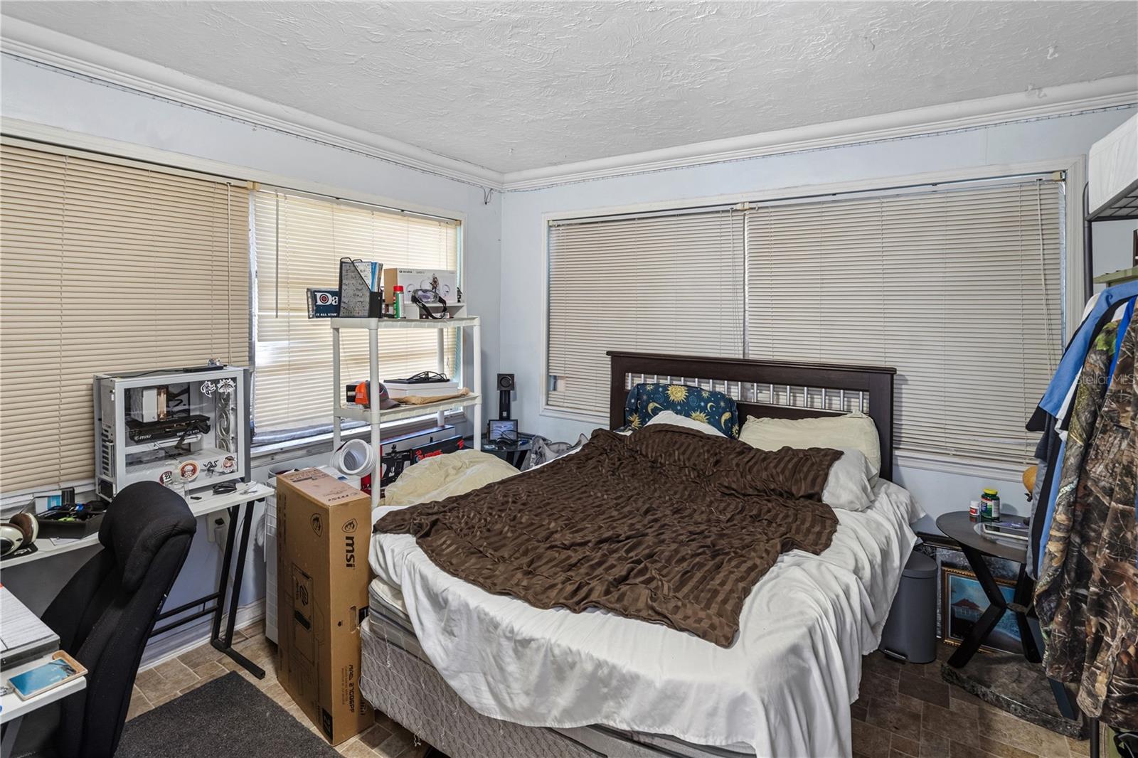 MOUNT PLYMOUTH - Residential