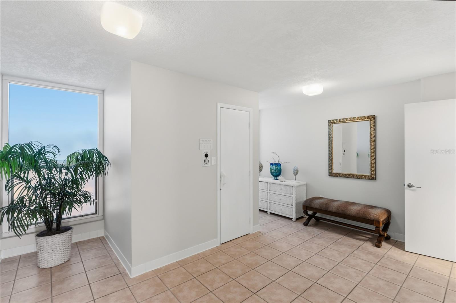 ARBOMAR APTS - Residential