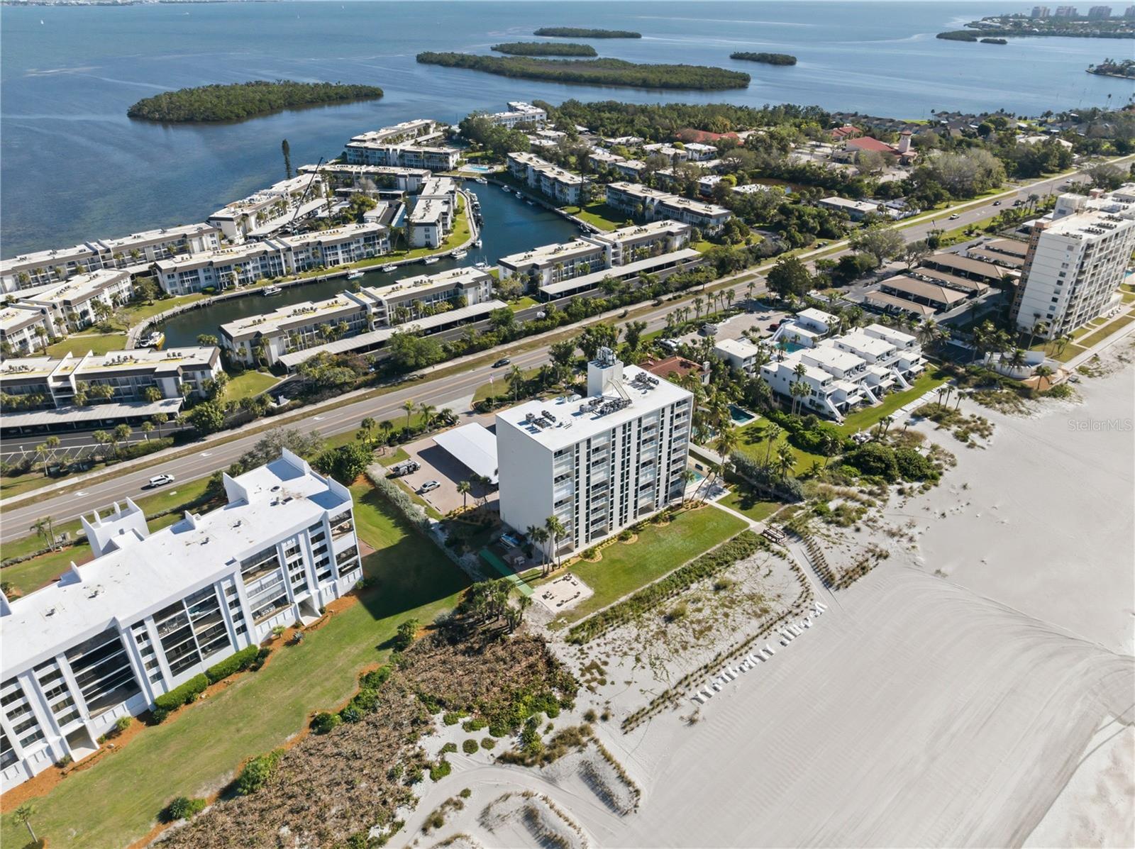 ARBOMAR APTS - Residential