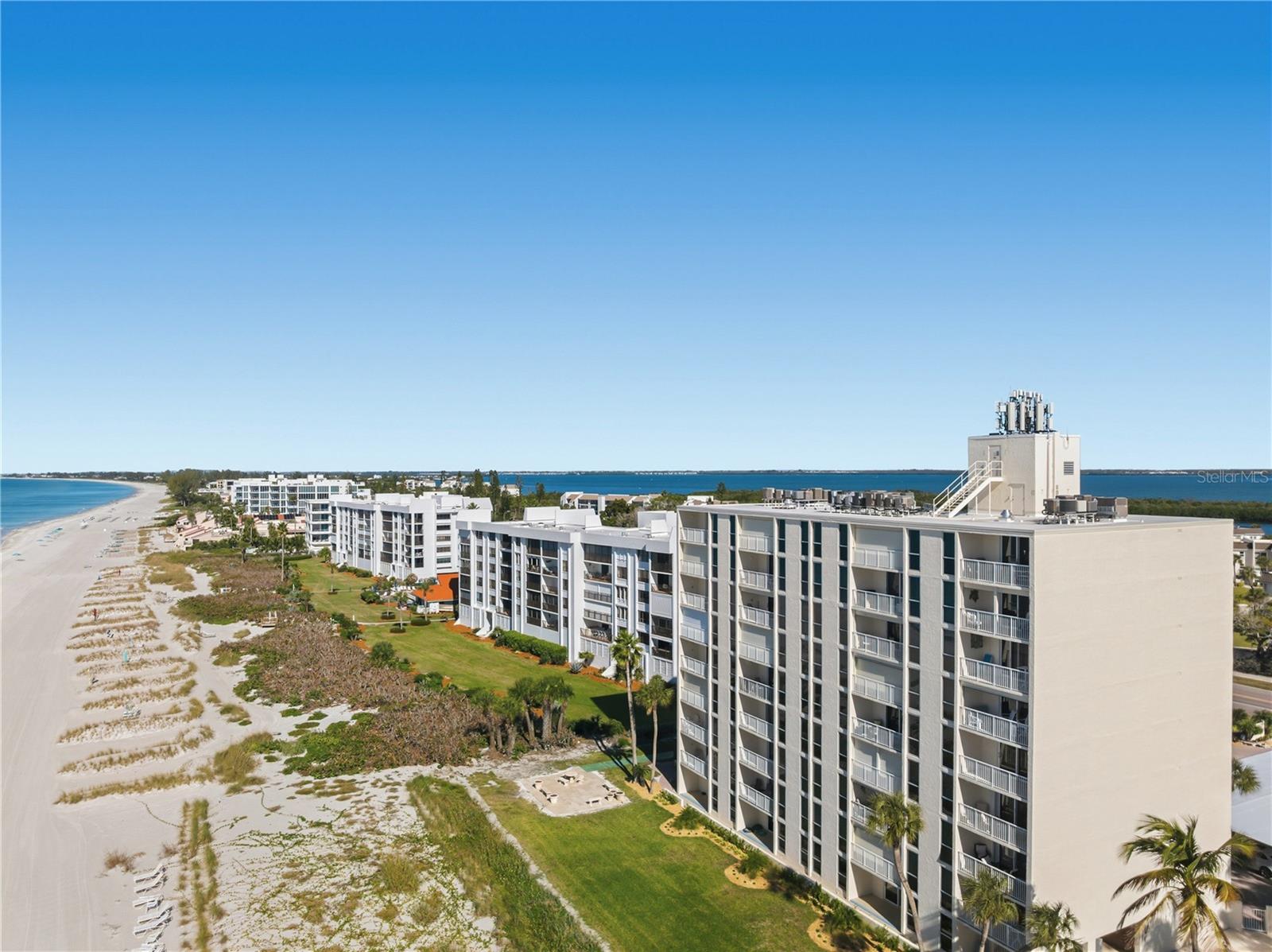 ARBOMAR APTS - Residential