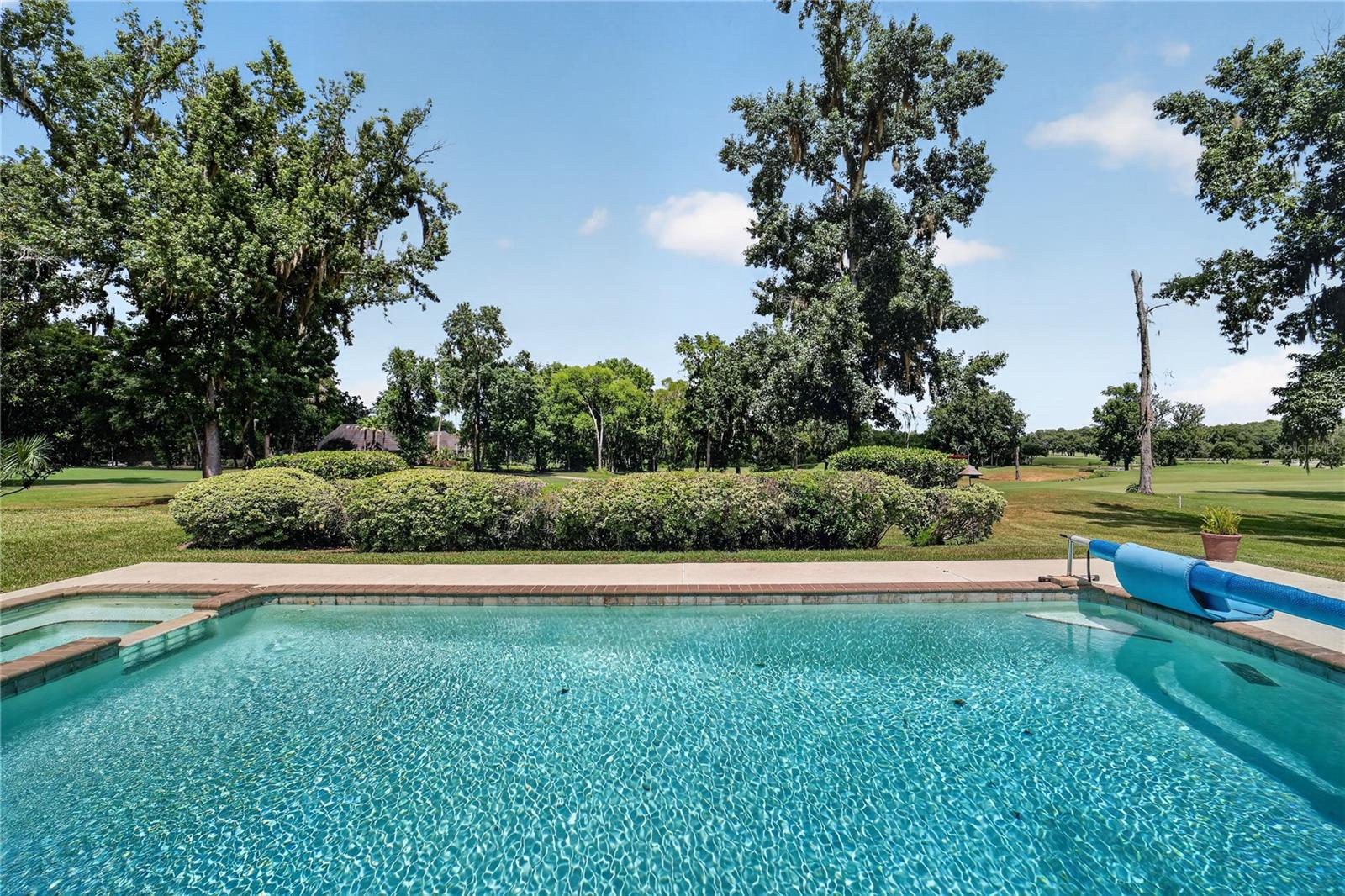 COUNTRY CLUB/OCALA UN 02 - Residential
