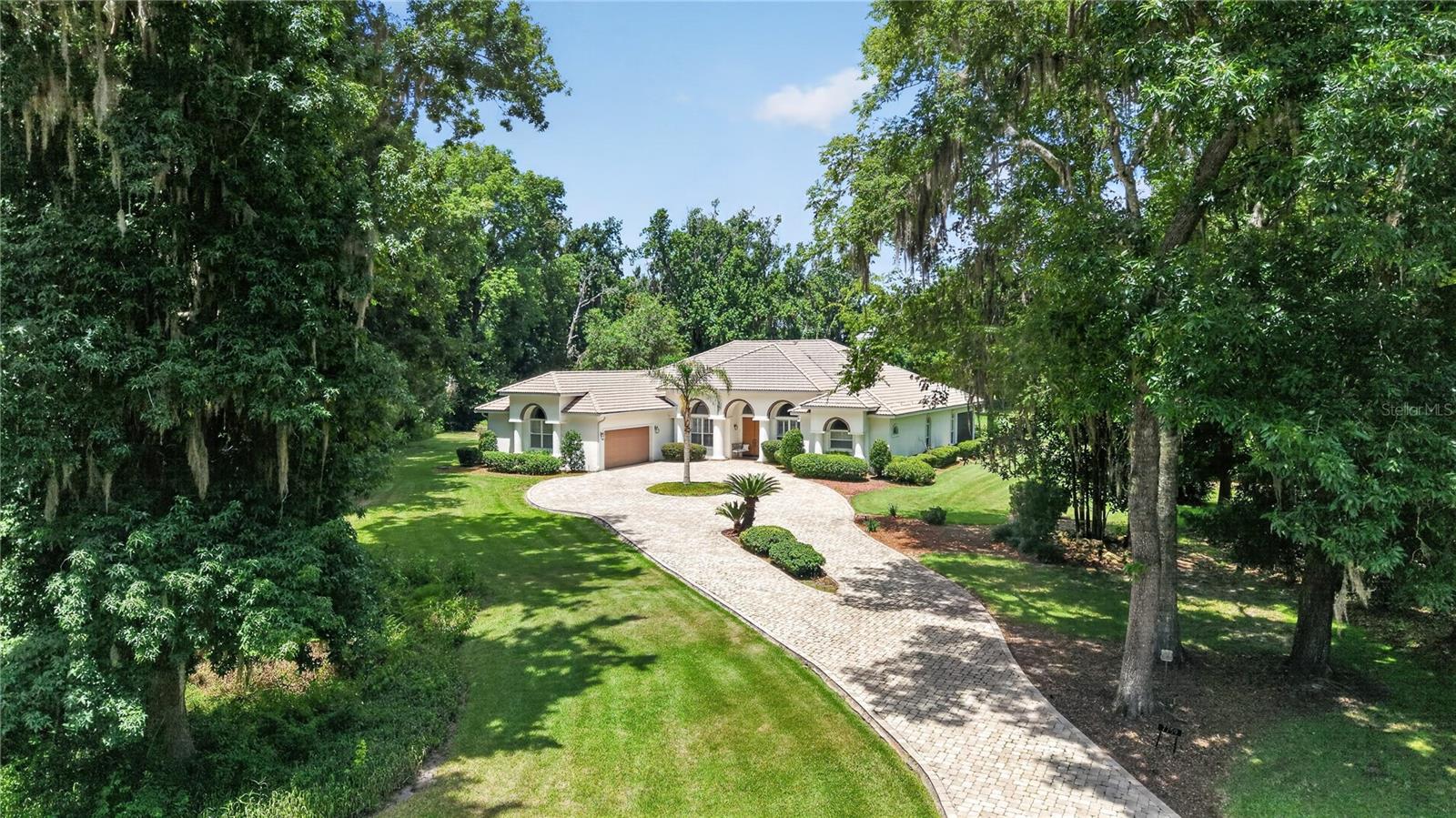 COUNTRY CLUB/OCALA UN 02 - Residential