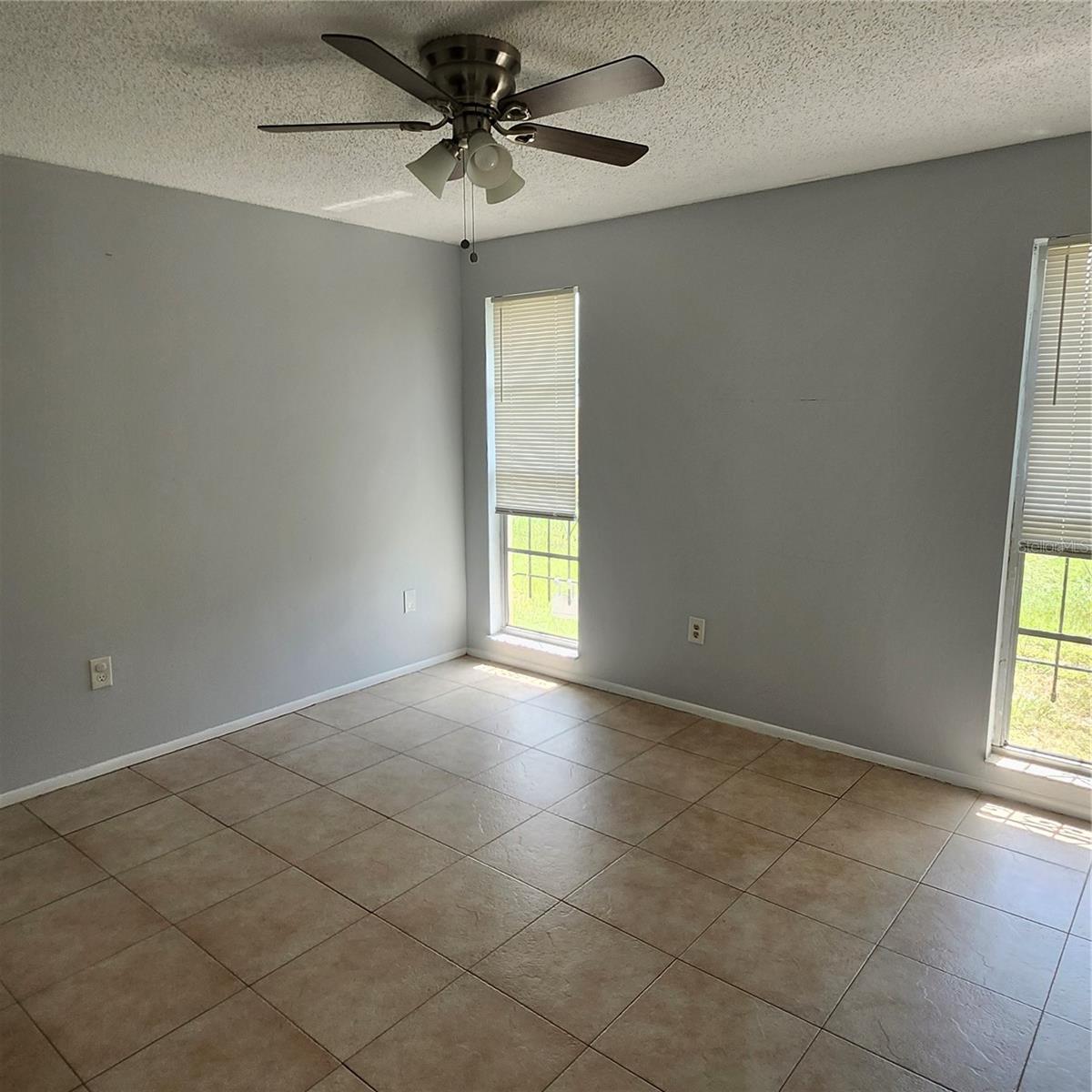 VENICE ESTATES SUB 1ST ADDN - Residential Lease