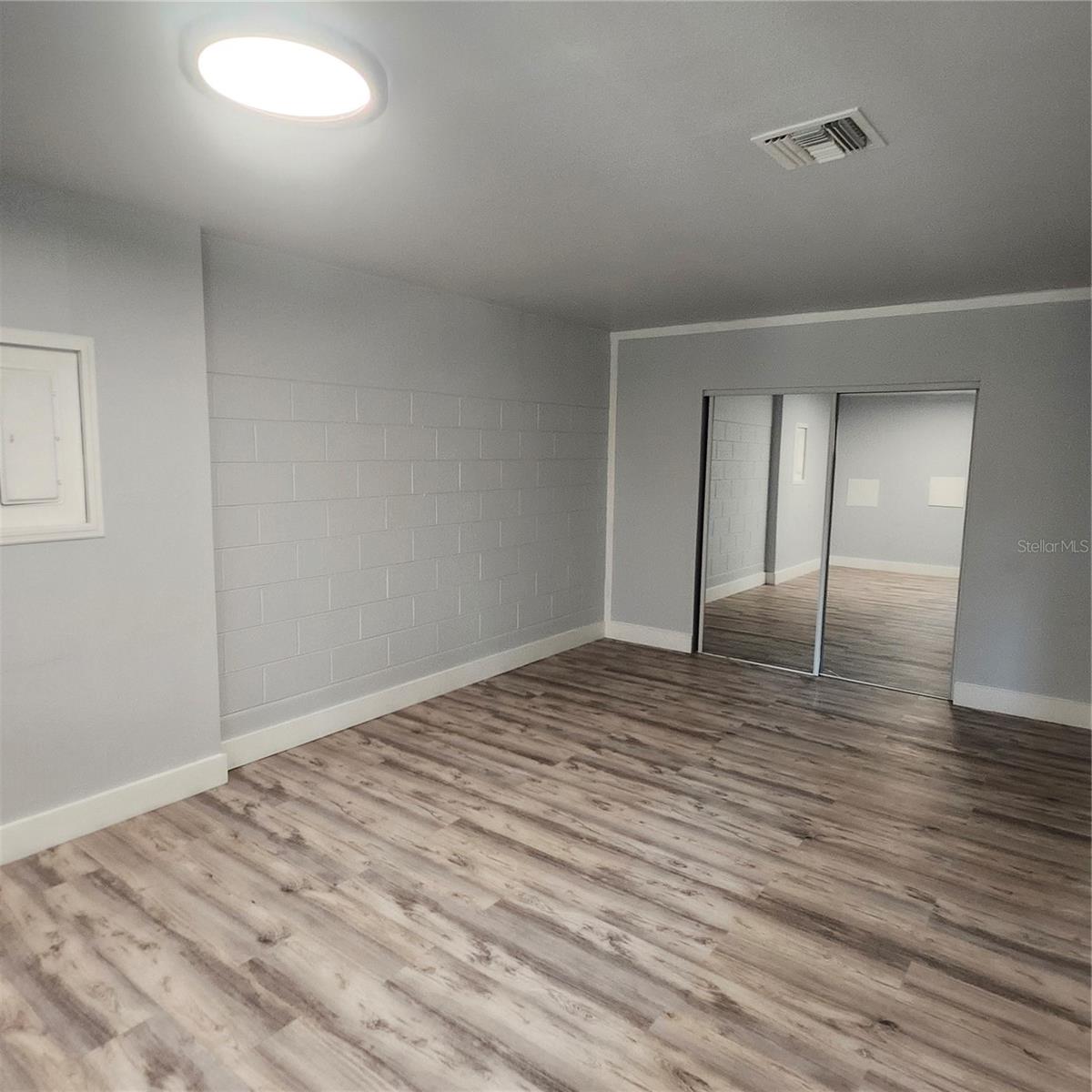 VENICE ESTATES SUB 1ST ADDN - Residential Lease