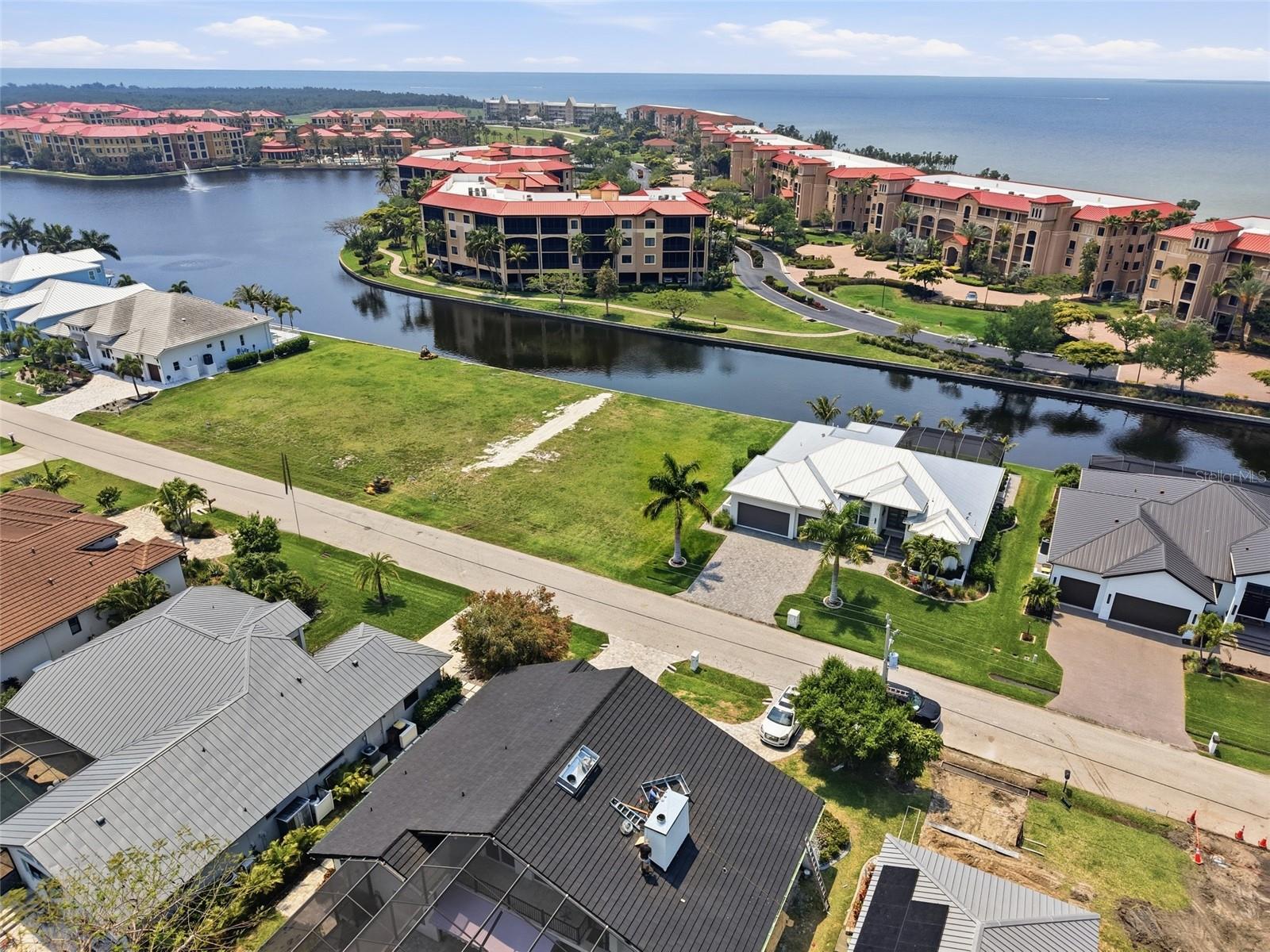 PUNTA GORDA ISLES SEC 24 - Land