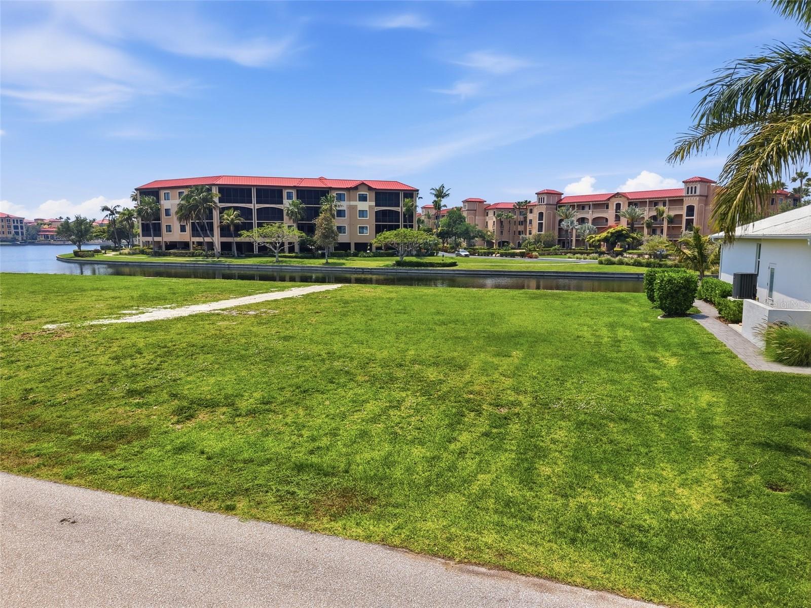PUNTA GORDA ISLES SEC 24 - Land