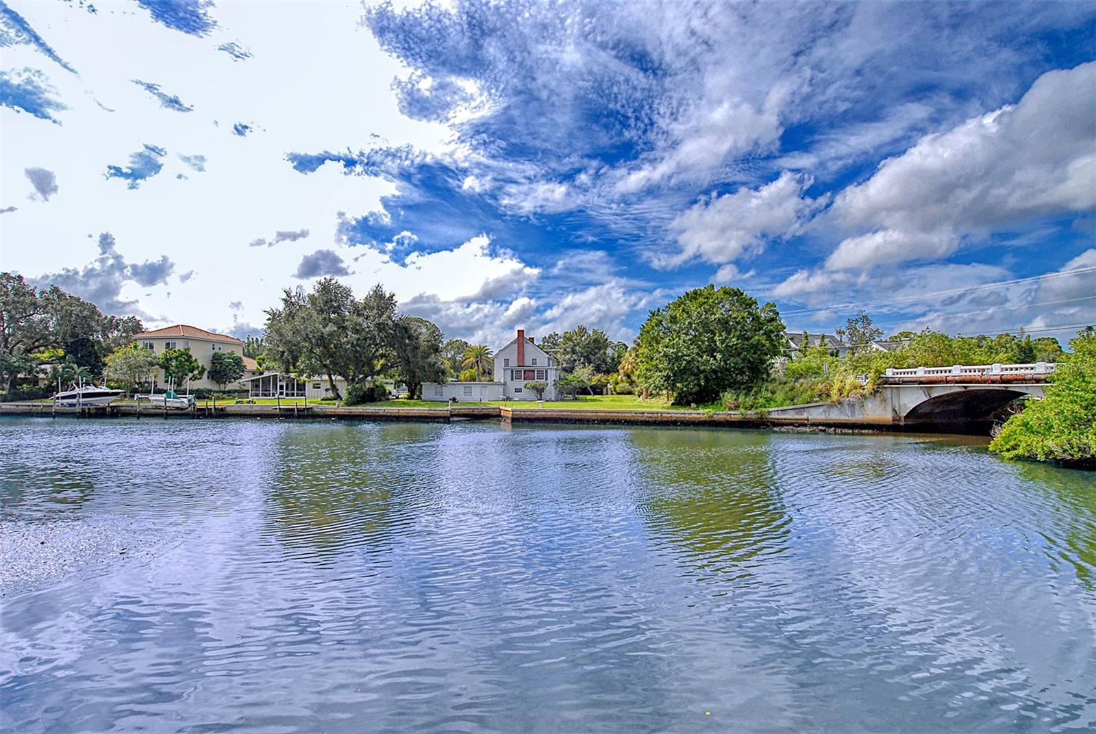 CENTRAL PARK - Residential Lease