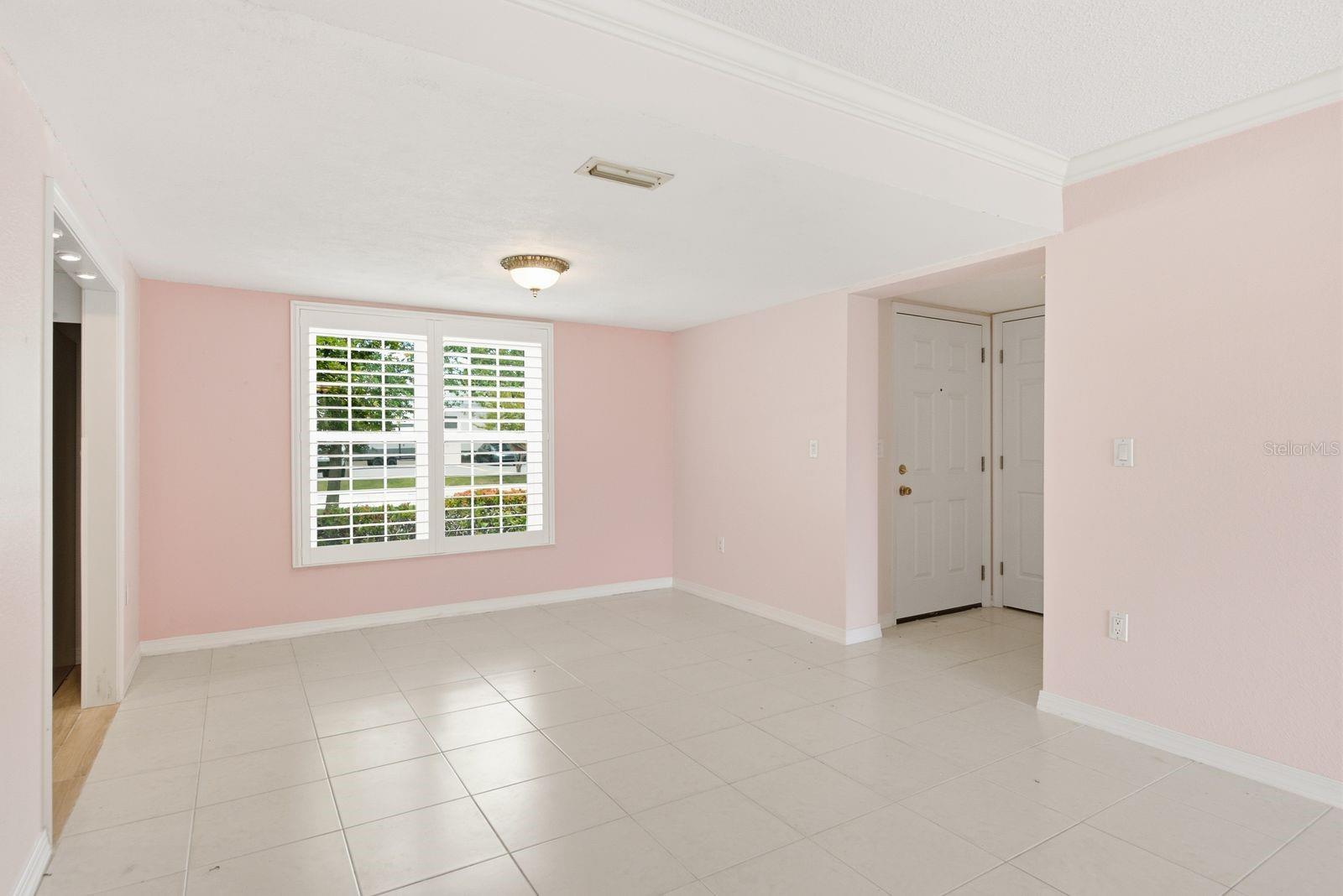 BORDEAUX VILLAGE - Residential Lease