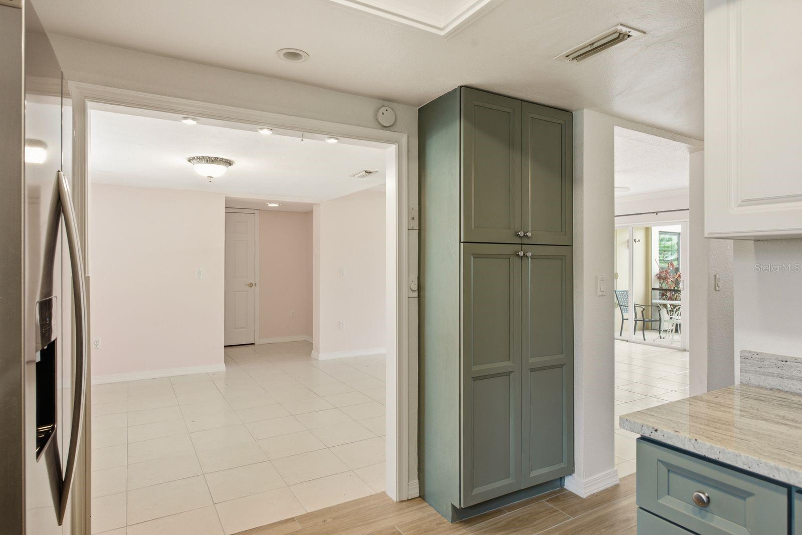 BORDEAUX VILLAGE - Residential Lease