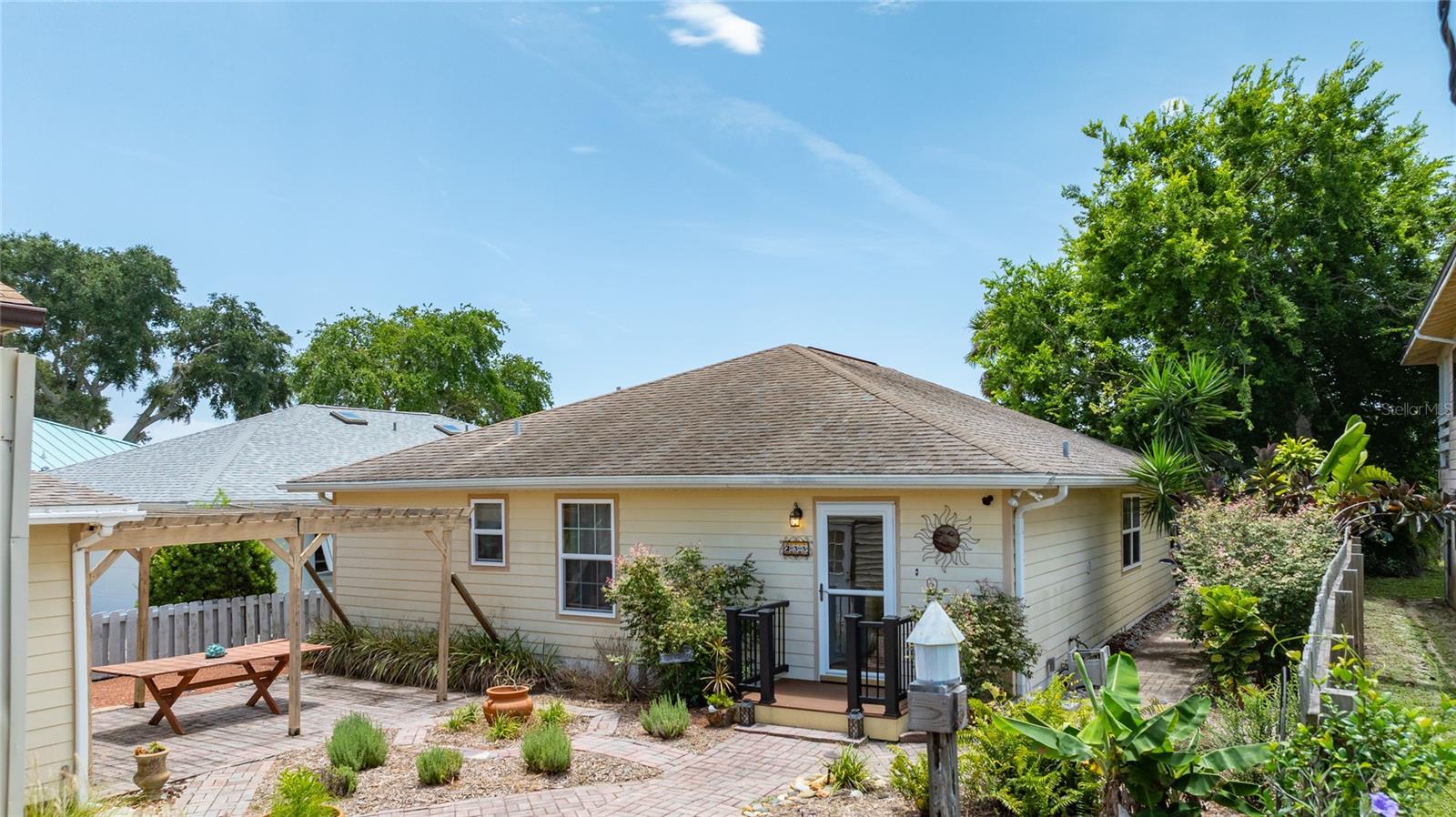 INDIAN HARBOR ESTATES - Residential