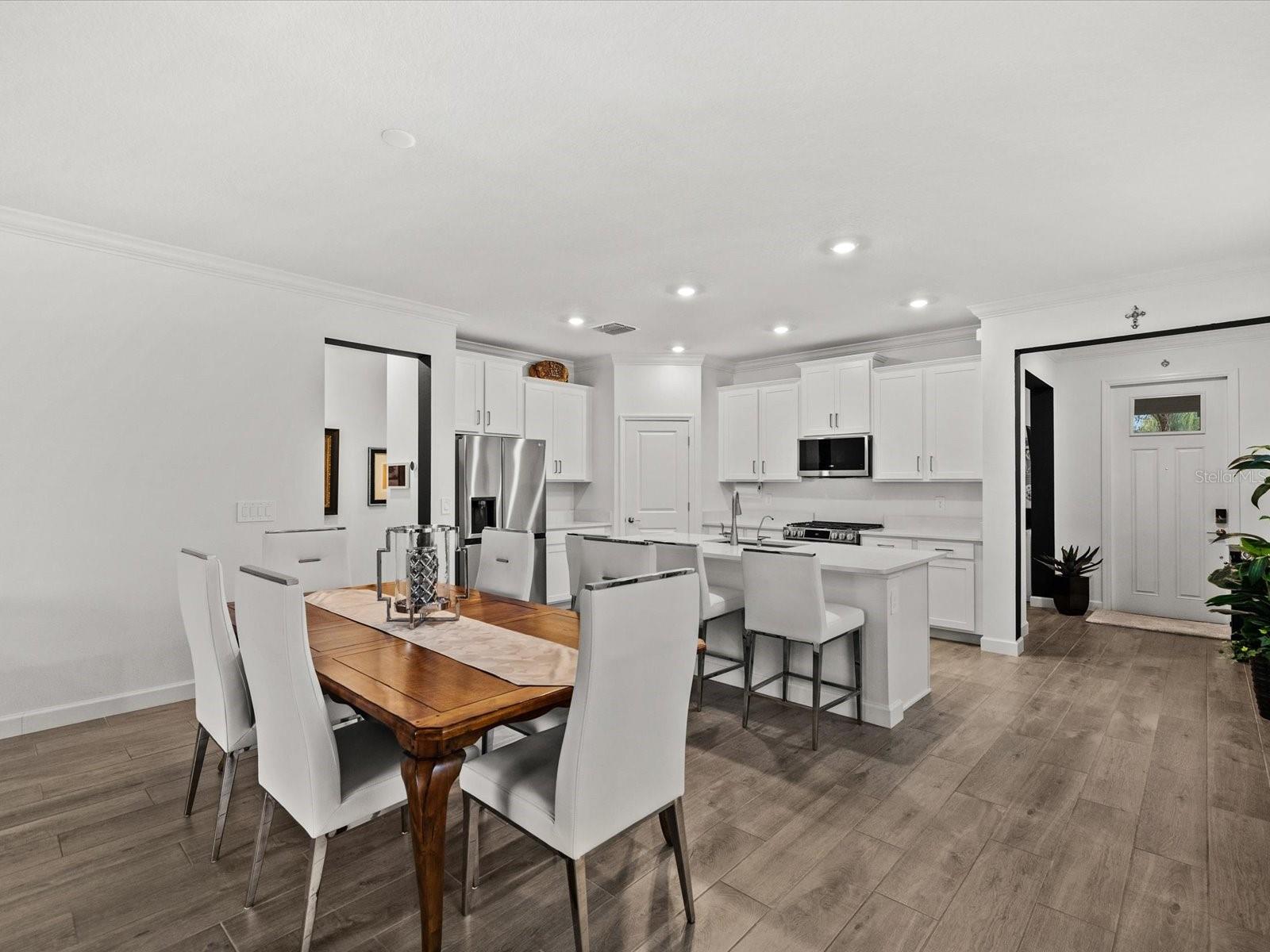 FOREST BROOKE - Residential