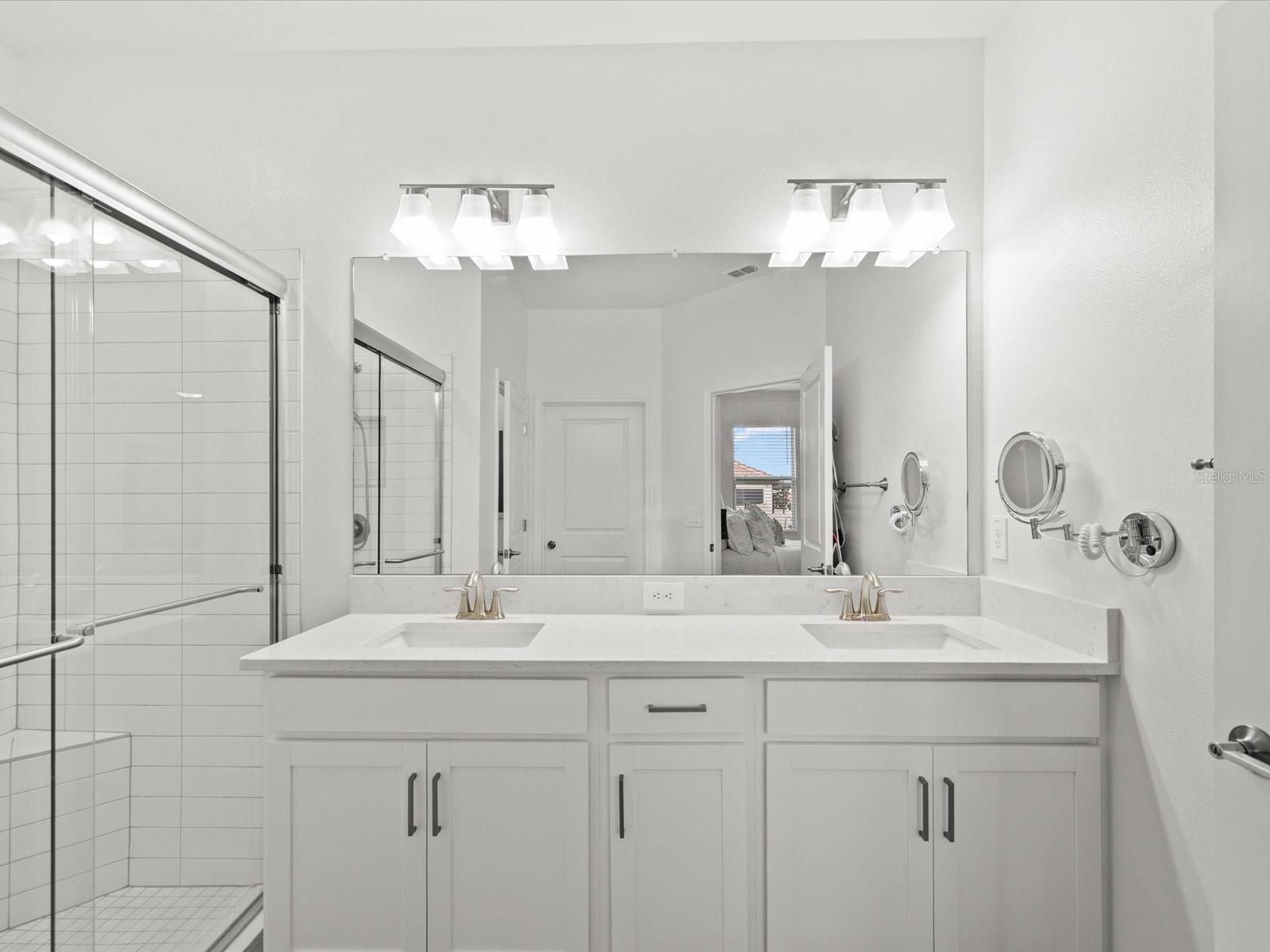 FOREST BROOKE - Residential