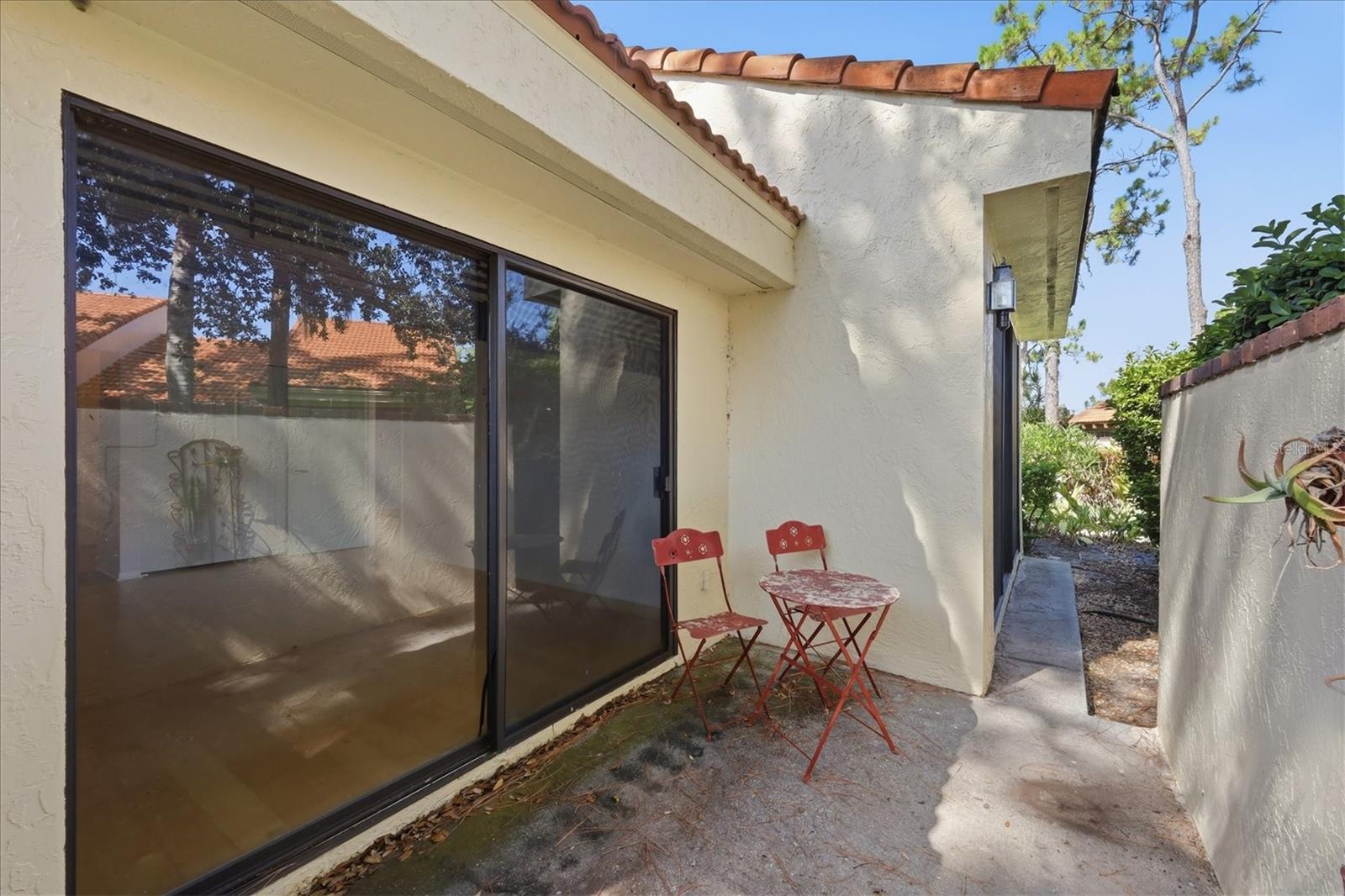 HUNTINGWOOD - Residential