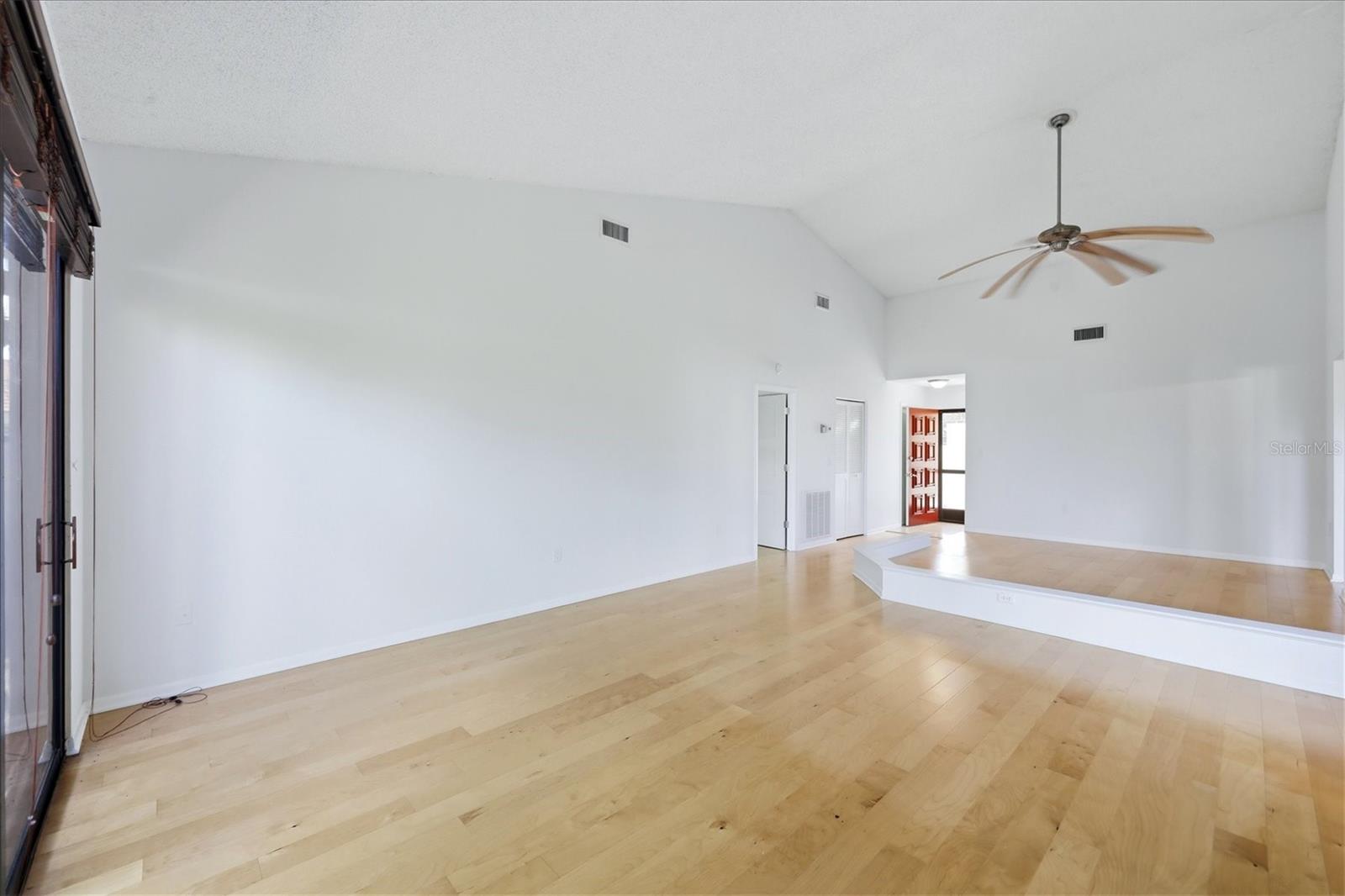 HUNTINGWOOD - Residential