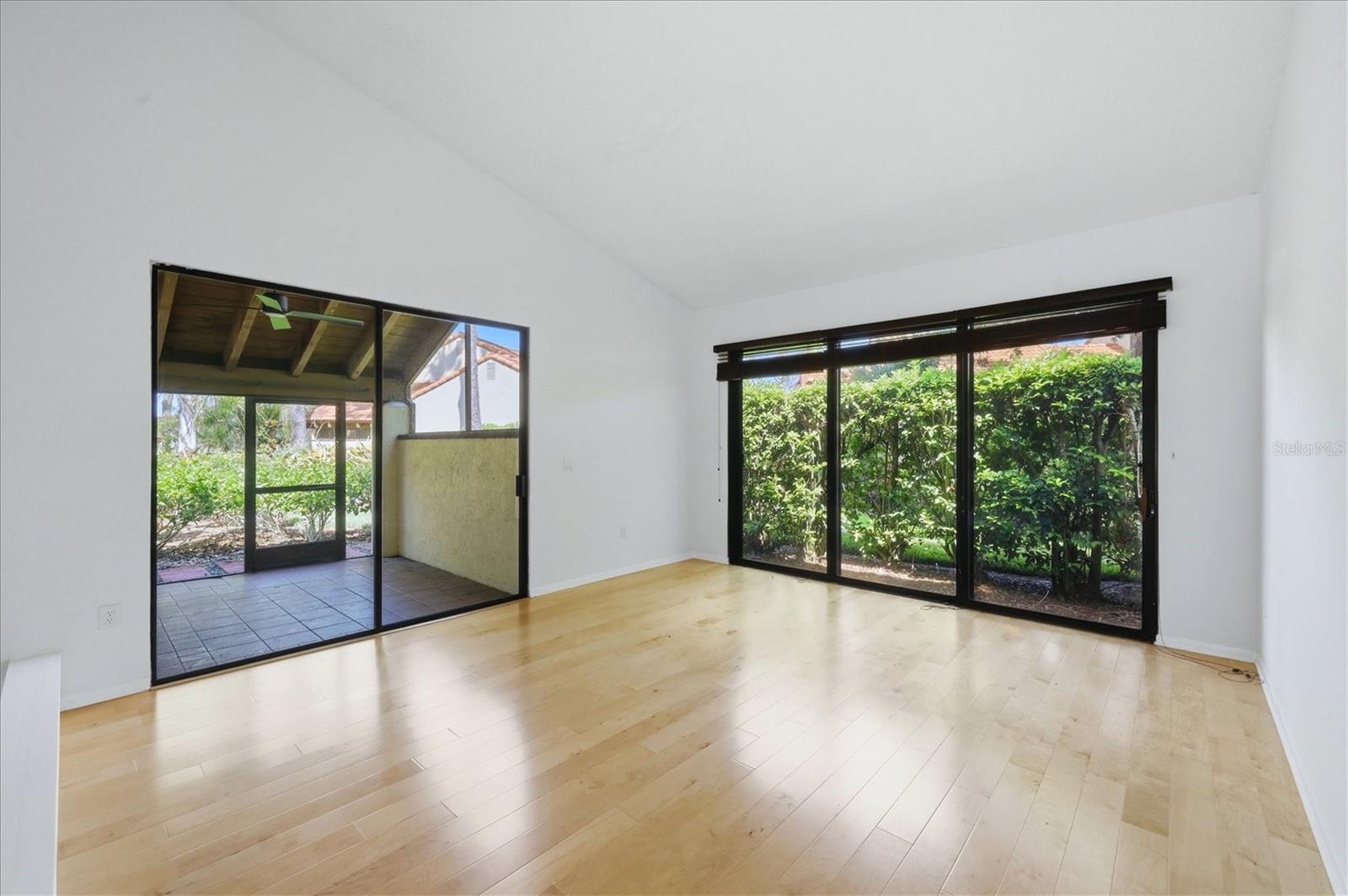 HUNTINGWOOD - Residential