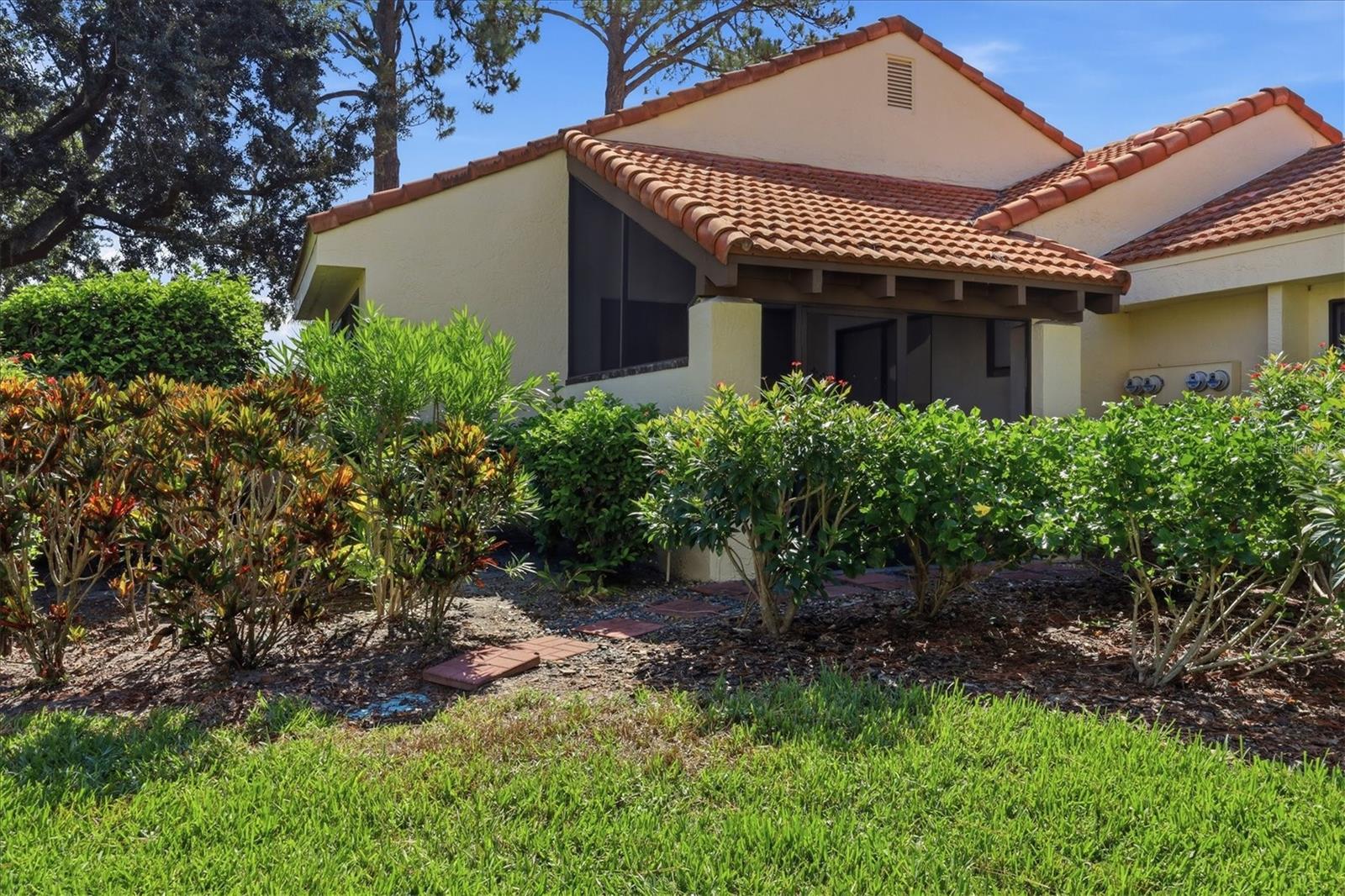 HUNTINGWOOD - Residential
