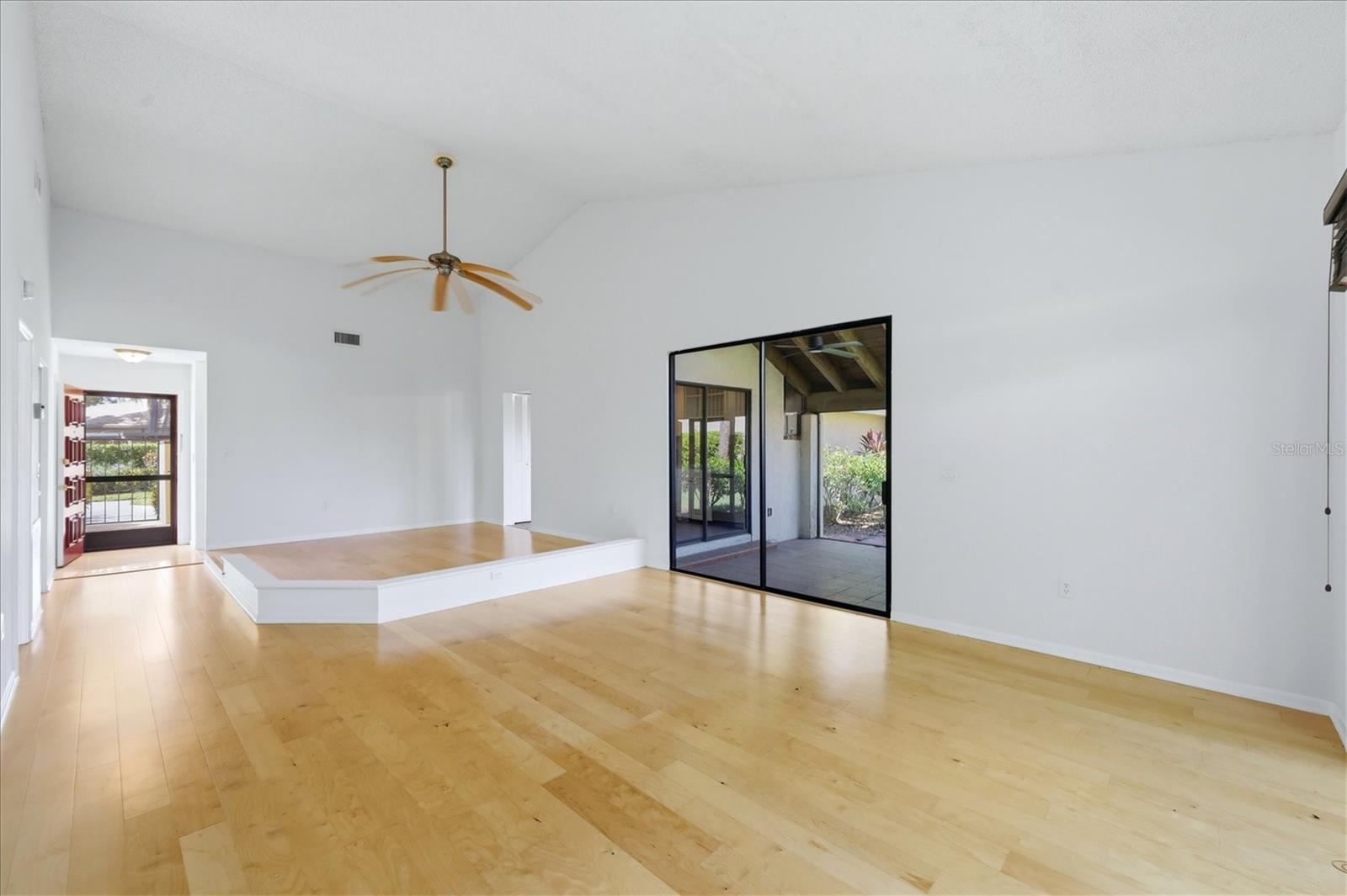 HUNTINGWOOD - Residential
