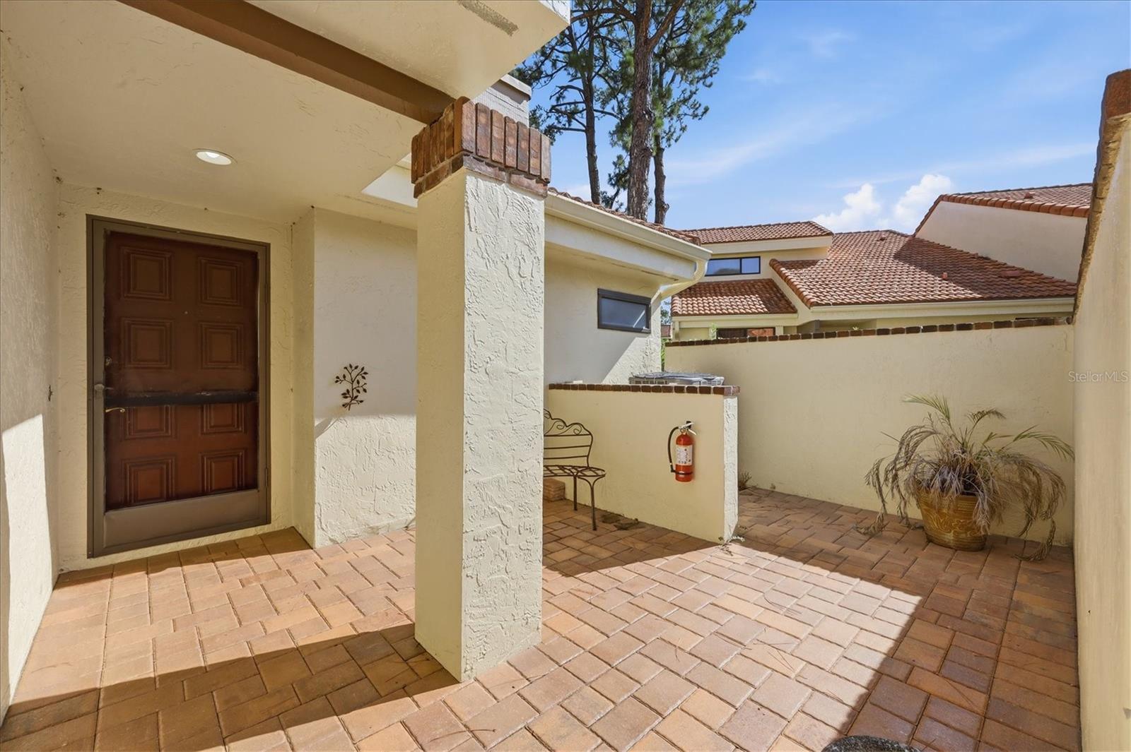 HUNTINGWOOD - Residential