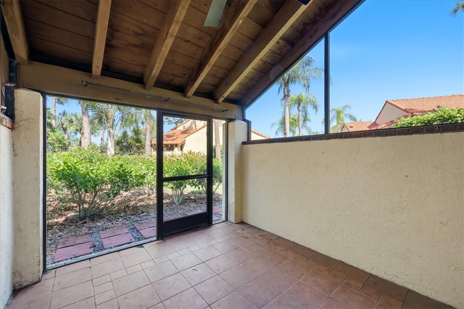 HUNTINGWOOD - Residential