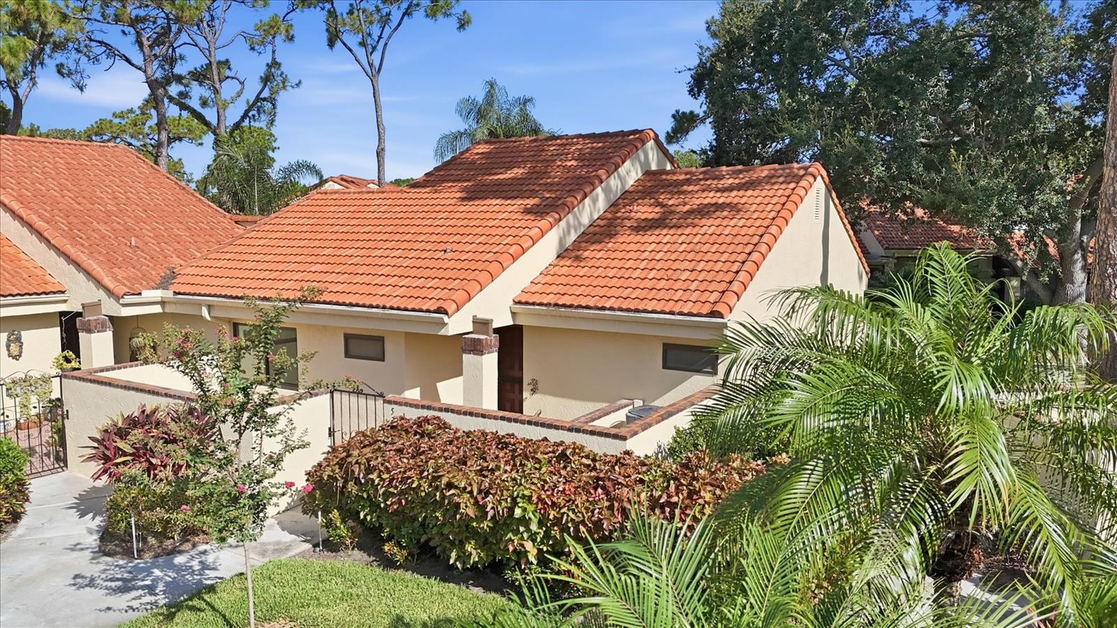 HUNTINGWOOD - Residential