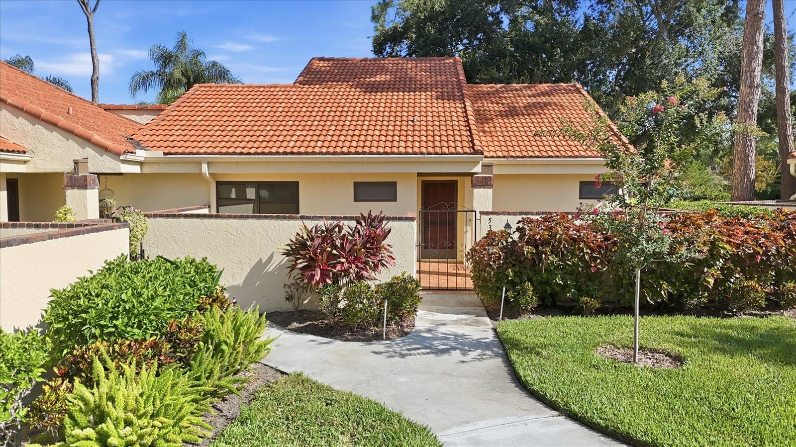 HUNTINGWOOD - Residential